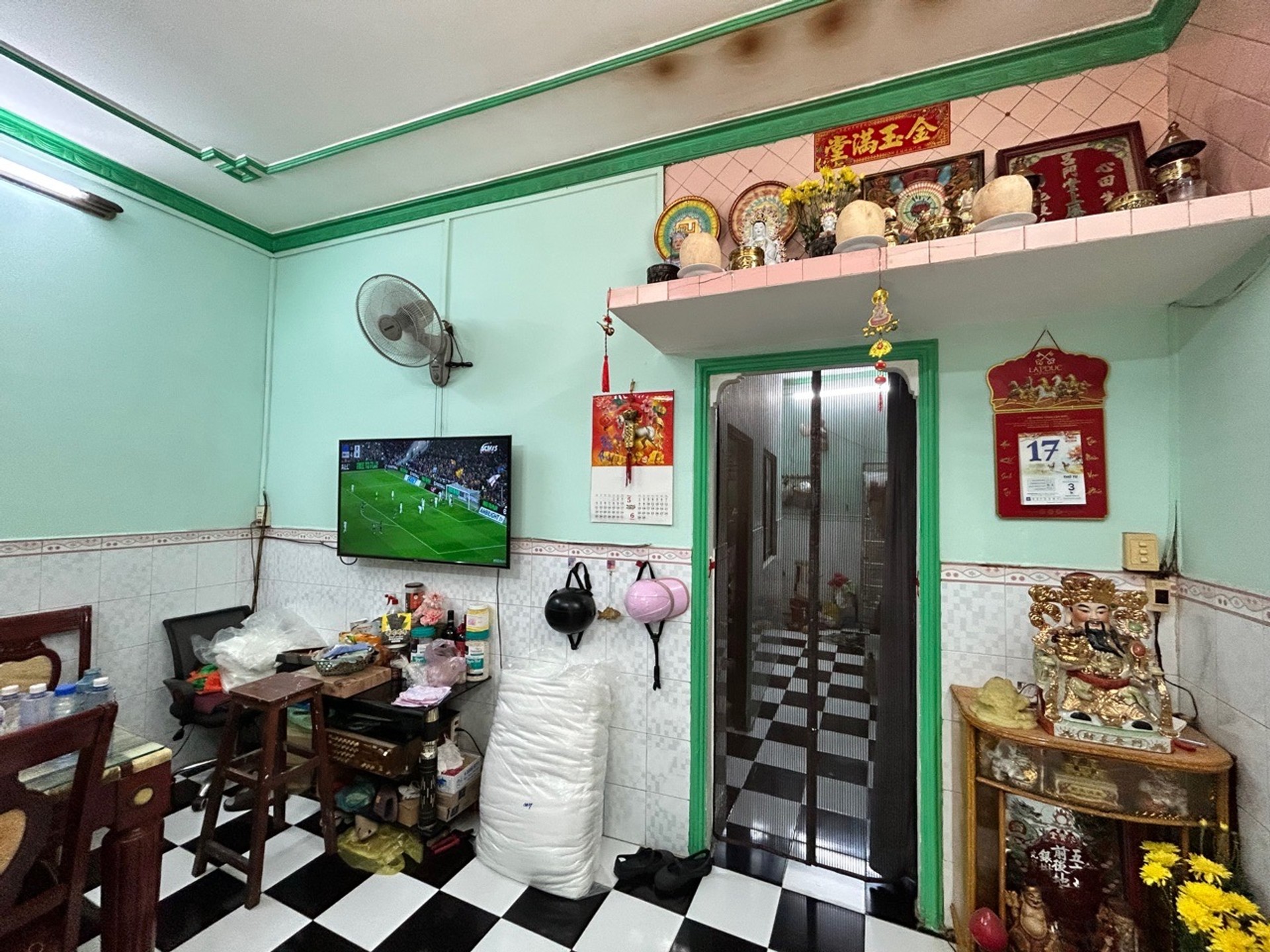 Nhà 2 tầng 4PN tại quận 6 giá 3,3 tỷ đồng