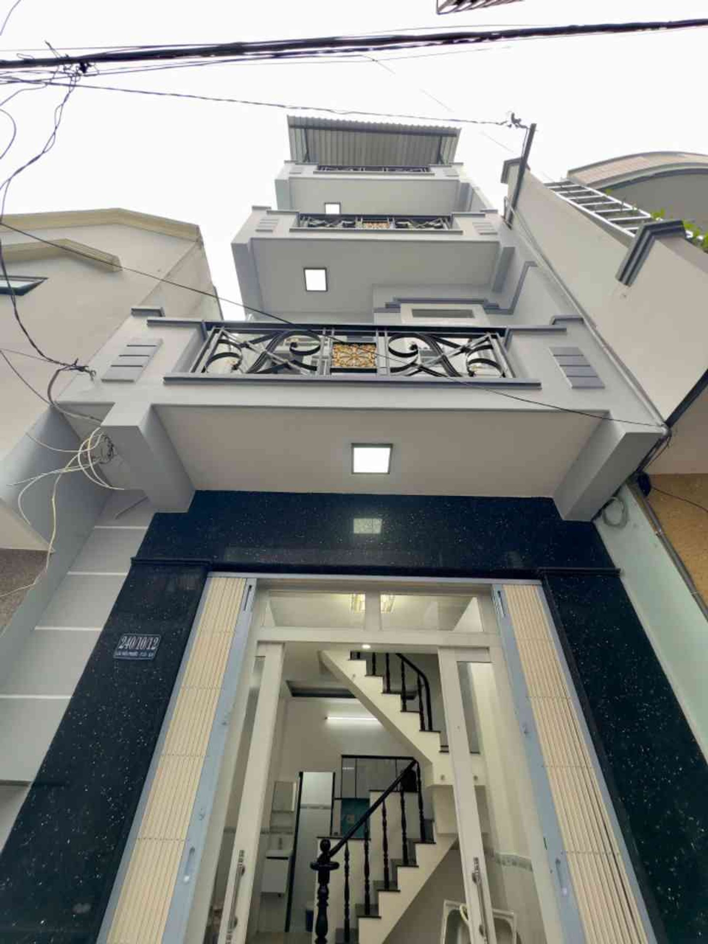 Bán nhà riêng 4 tầng tại Quận 8, diện tích 21.8 m², hướng Nam