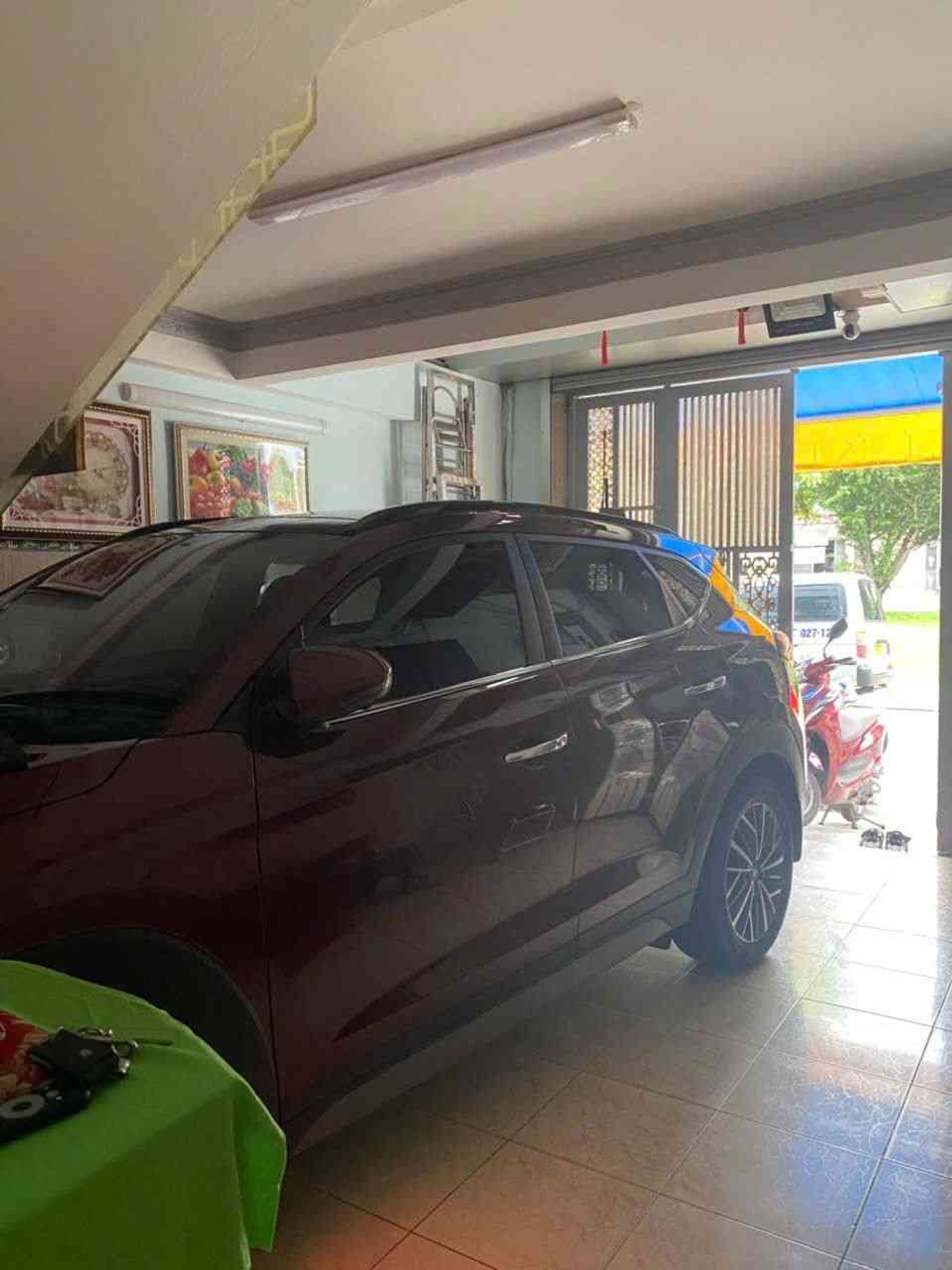 Bán nhà 4 tầng mặt phố Bình Phú giá 8,9 tỷ, gần công viên