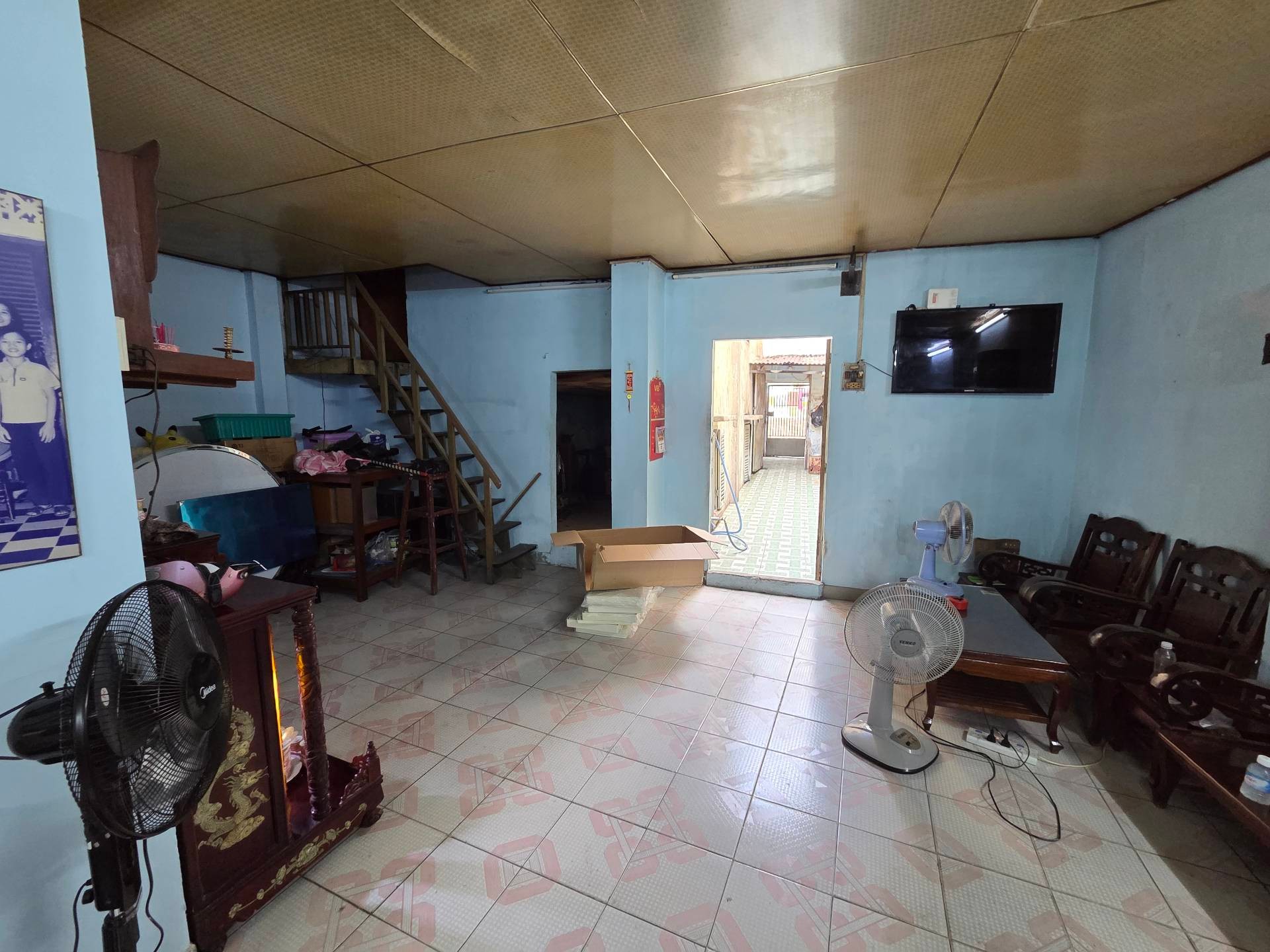 Bán nhà riêng mặt tiền kinh doanh gần chợ Bình Tiên, Bãi Sậy, 200m2
