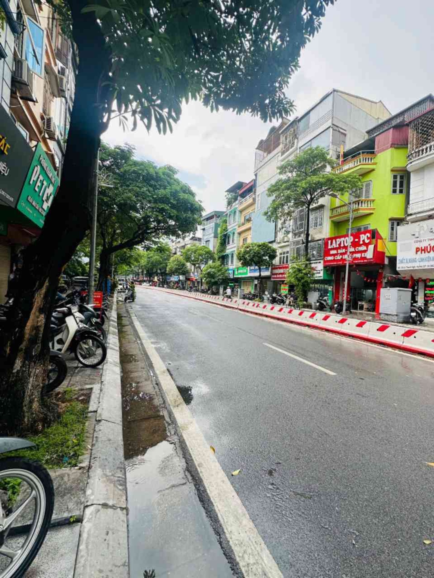Bán nhà mặt phố Lê Thanh Nghị, mặt tiền rộng, 5 tầng, diện tích 27m²