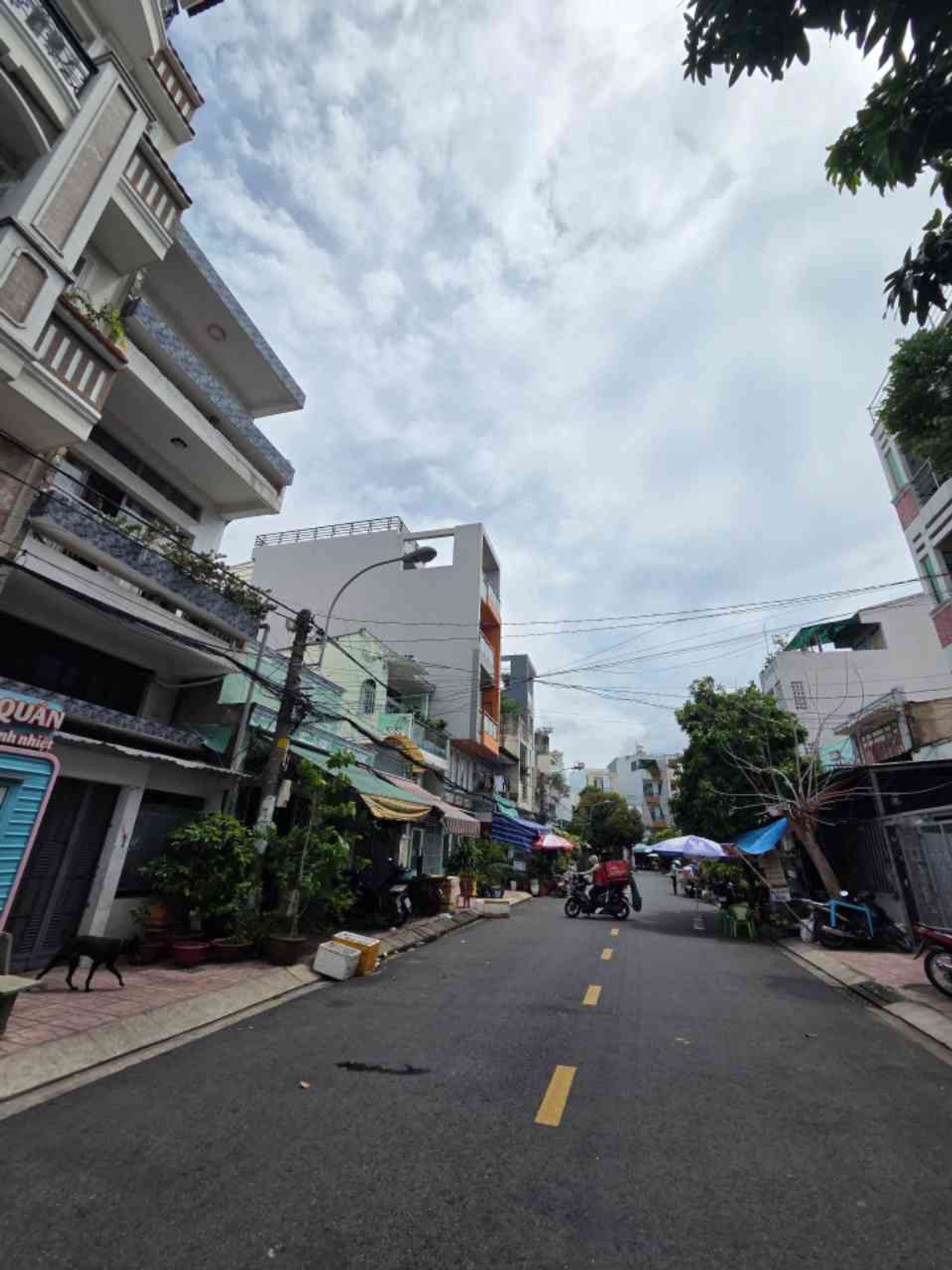 Bán nhà mặt tiền 5 tầng khu VIP Bình Phú 1 giá 12 tỷ