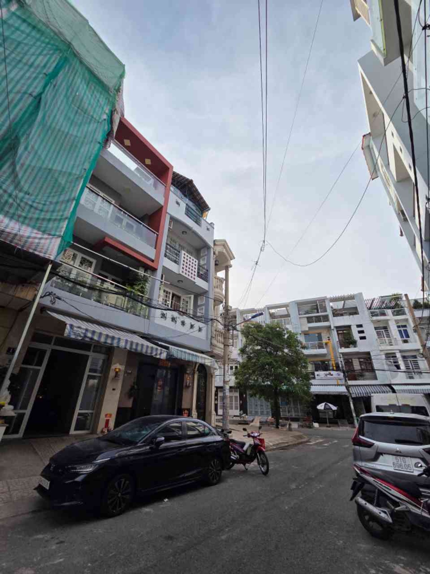 Nhà 4 tầng mặt tiền khu Bình Phú, Quận 6 giá 11 tỷ