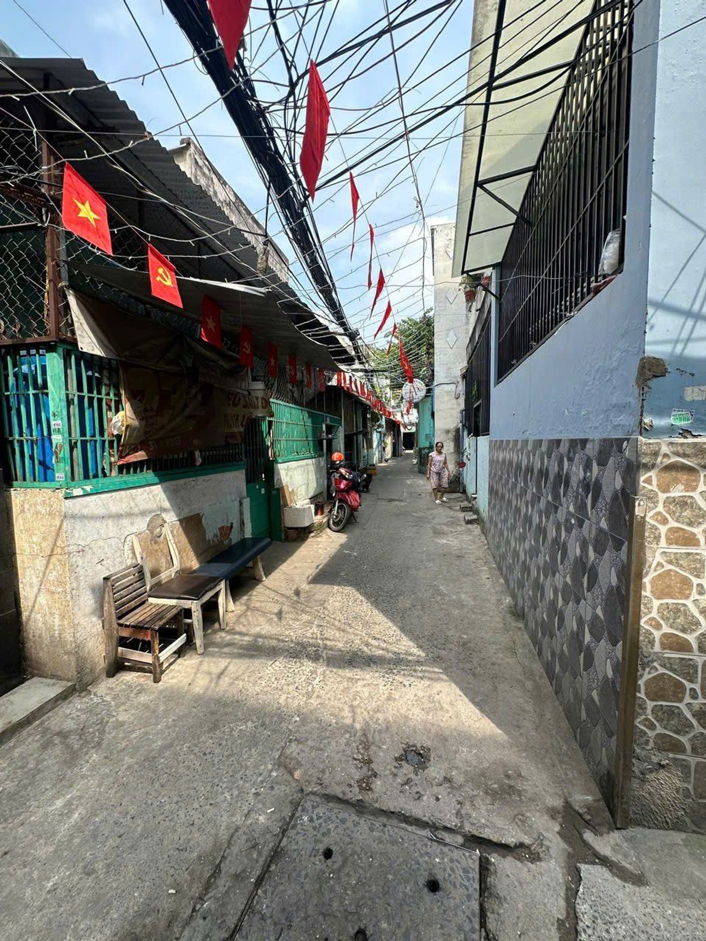 Nhà Lô Góc Sát HXH Dương Bá Trạc, Quận 8 - Giá Tốt