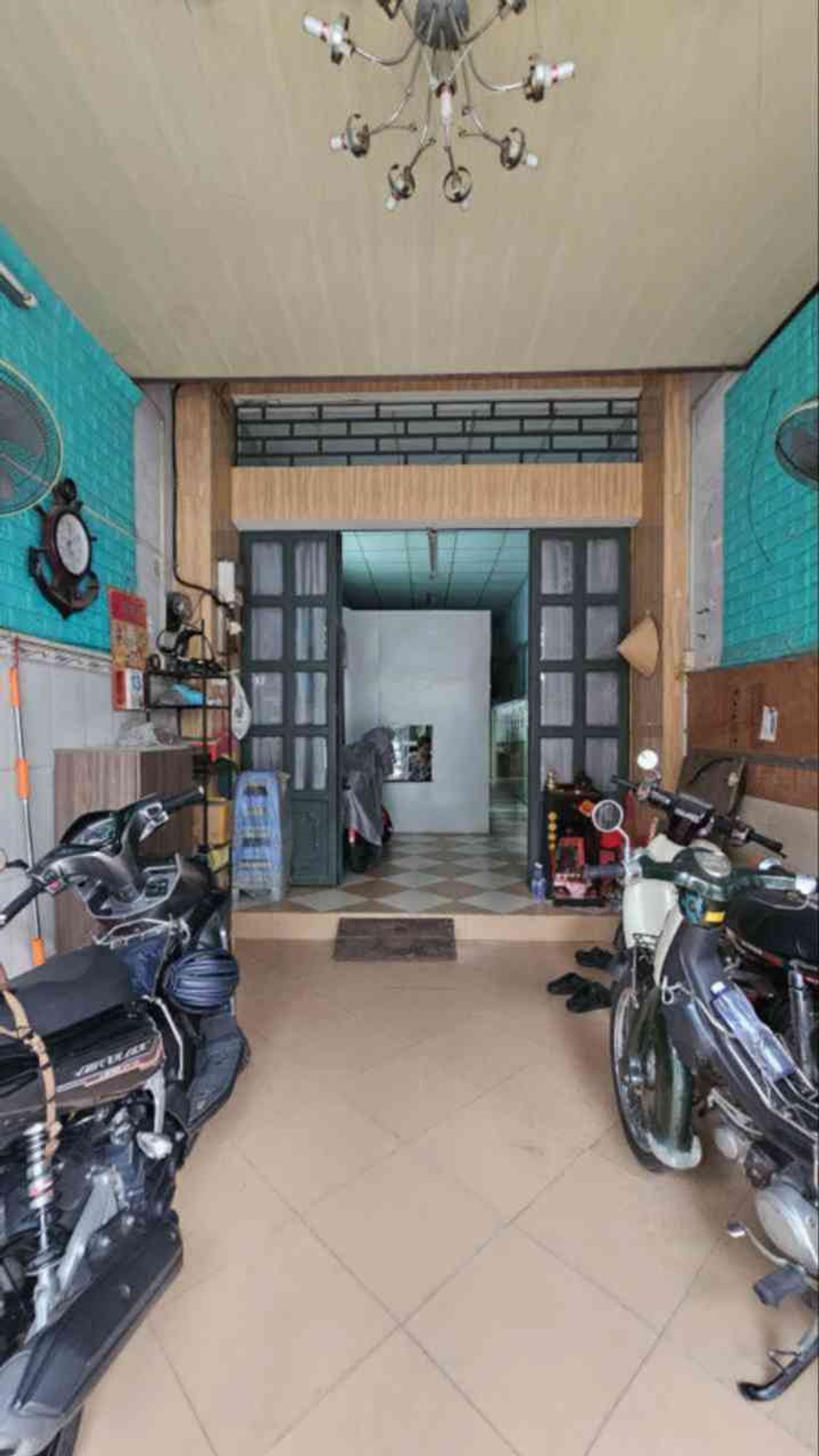 Nhà mặt phố 124m2 2 tầng mặt tiền 4m tại quận Tây Hồ