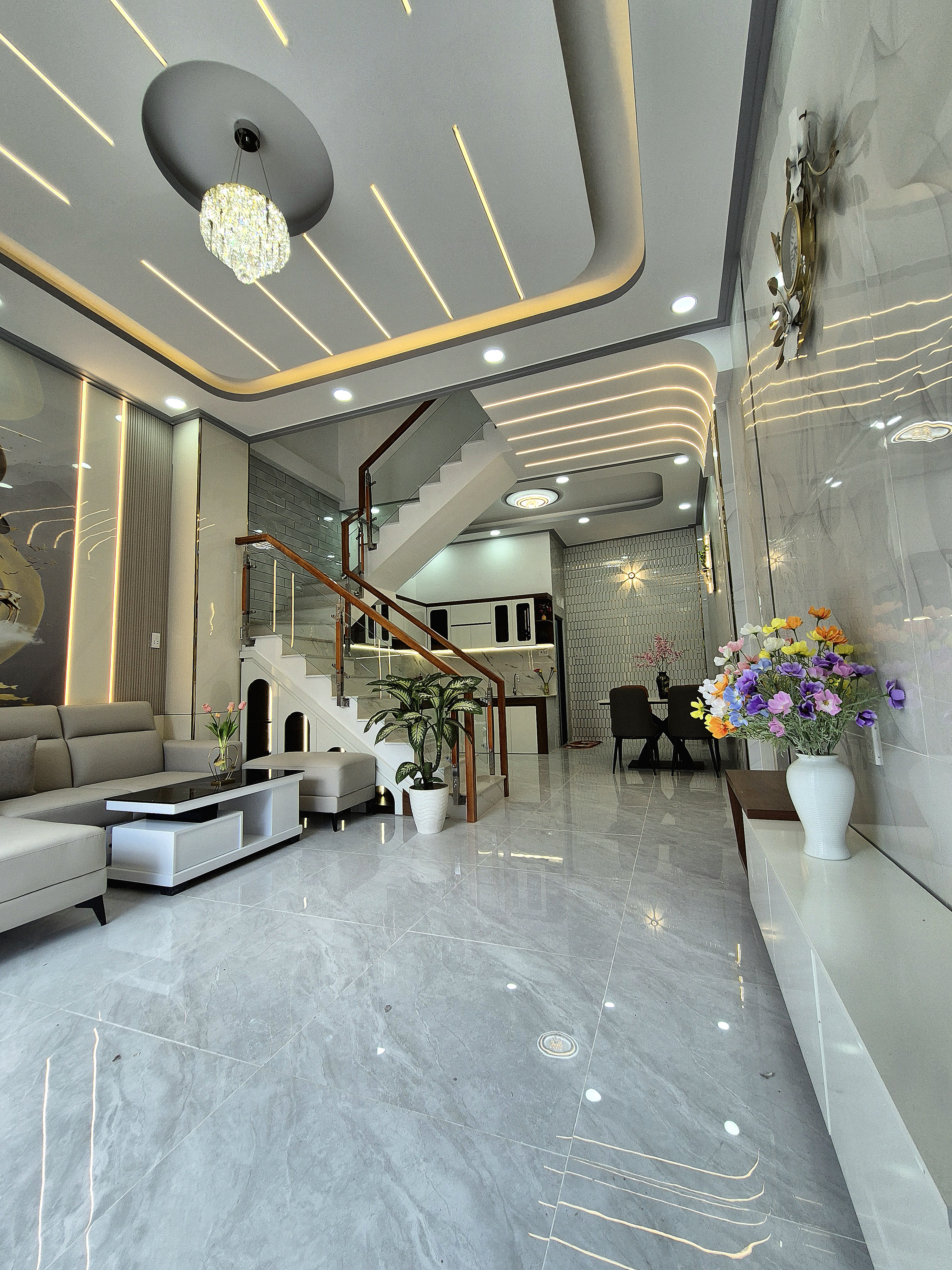 Nhà 3 tầng 3PN - Sát AEON Mall - Kinh Dương Vương