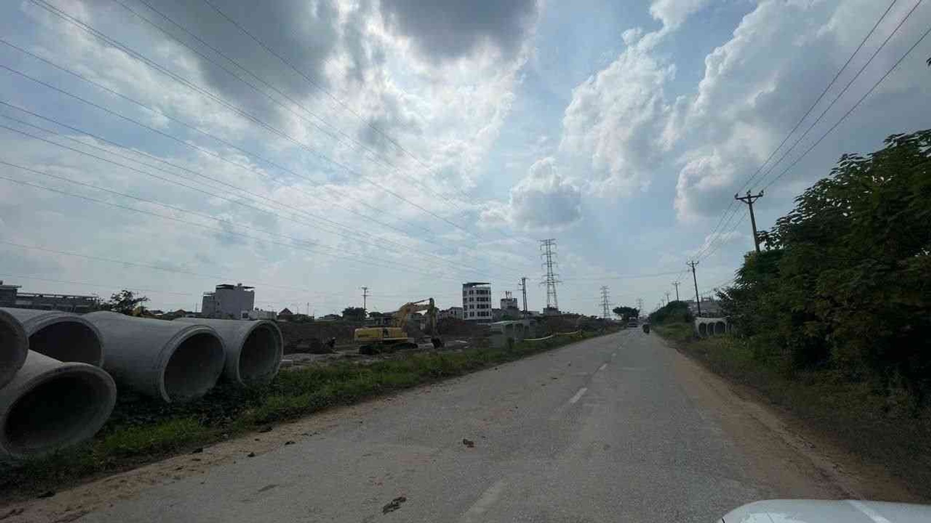 Cơ Hội Vàng Sở Hữu Đất Vị Trí Đẹp Gần Cầu Thăng Long, Giá Tốt Hiện Nay