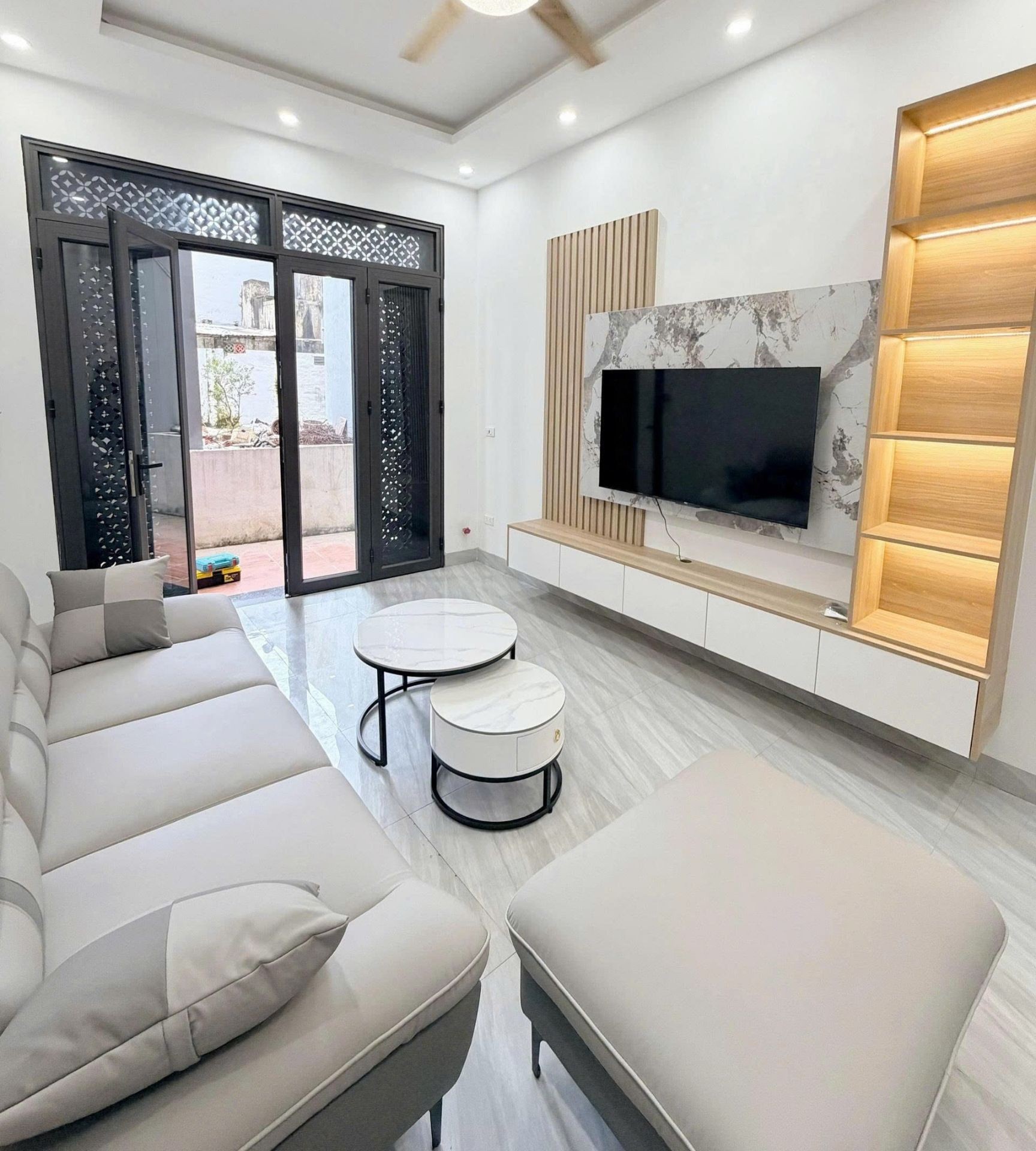 CHỦ CẮT LỖ NHÀ BIÊN GIANG HÀ ĐÔNG, ĐẦY ĐỦ CÔNG NĂNG, 20M Ô TÔ ĐỖ CHỈ HƠN 4TỶ