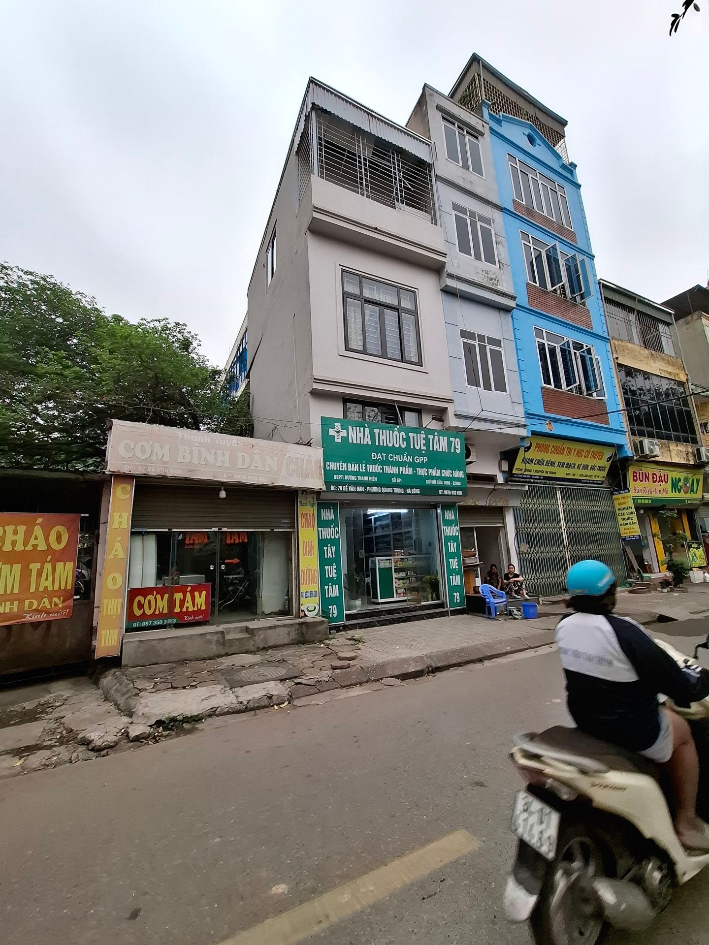 🏥 ĐỐI DIỆN BV HÀ ĐÔNG- MẶT PHỐ VỈA HÈ KINH DOANH- NHỈNH 8 T.Ỷ- NHÀ 4 TẦNG