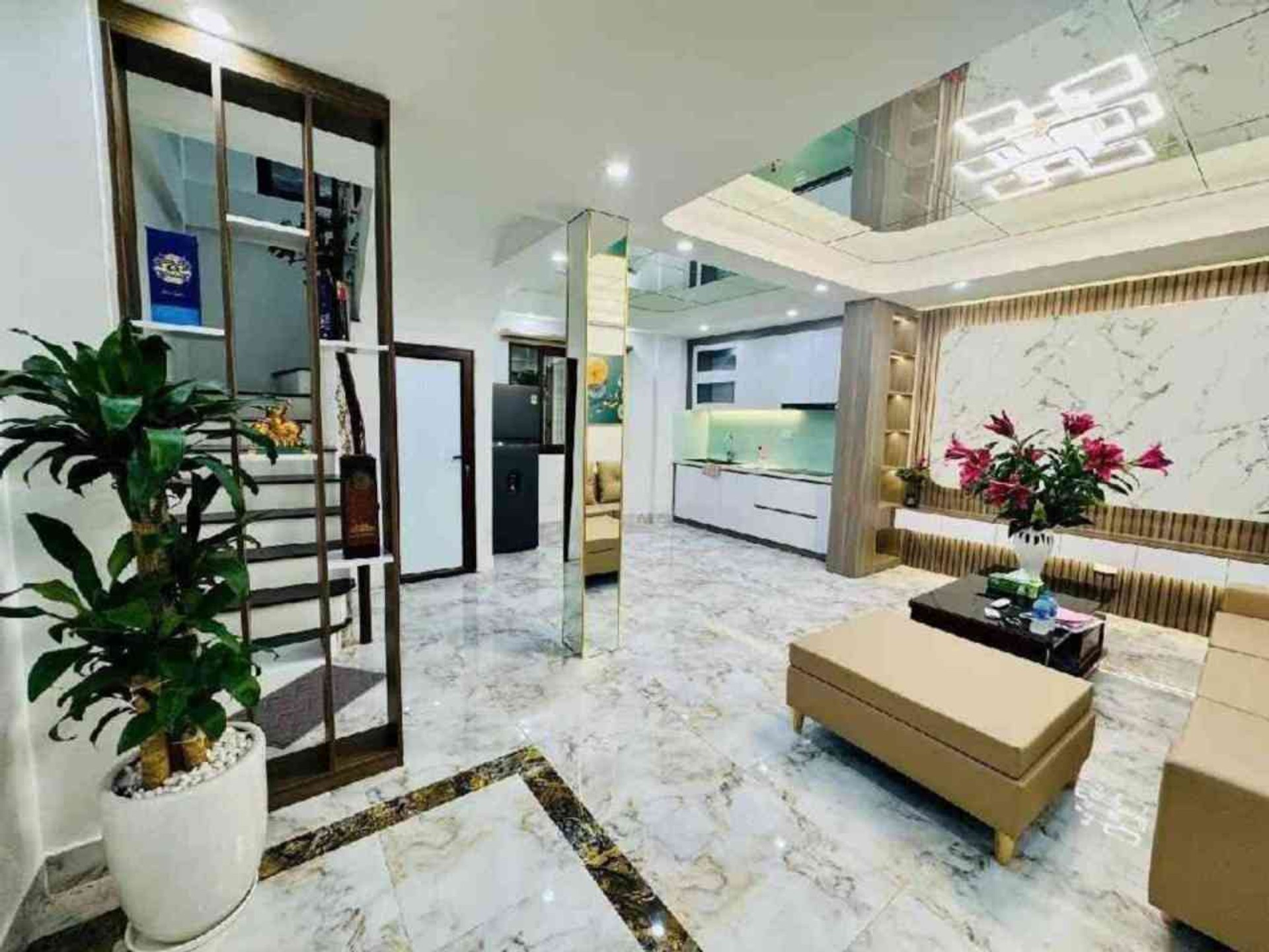 Trần Khát Chân - 30/40M - 7.3 tỷ
