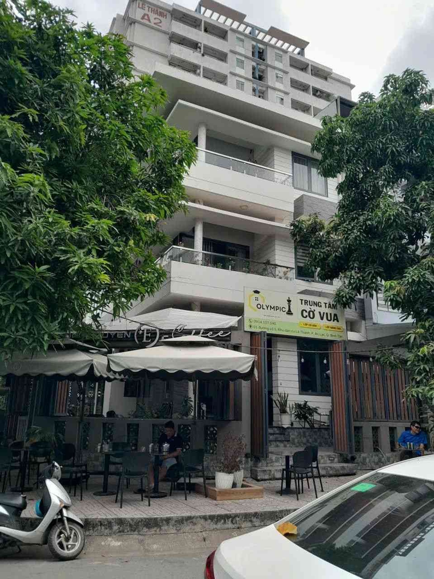 Bán nhà mặt phố 3 tầng, 5 phòng ngủ, 169m² tại Bình Tân