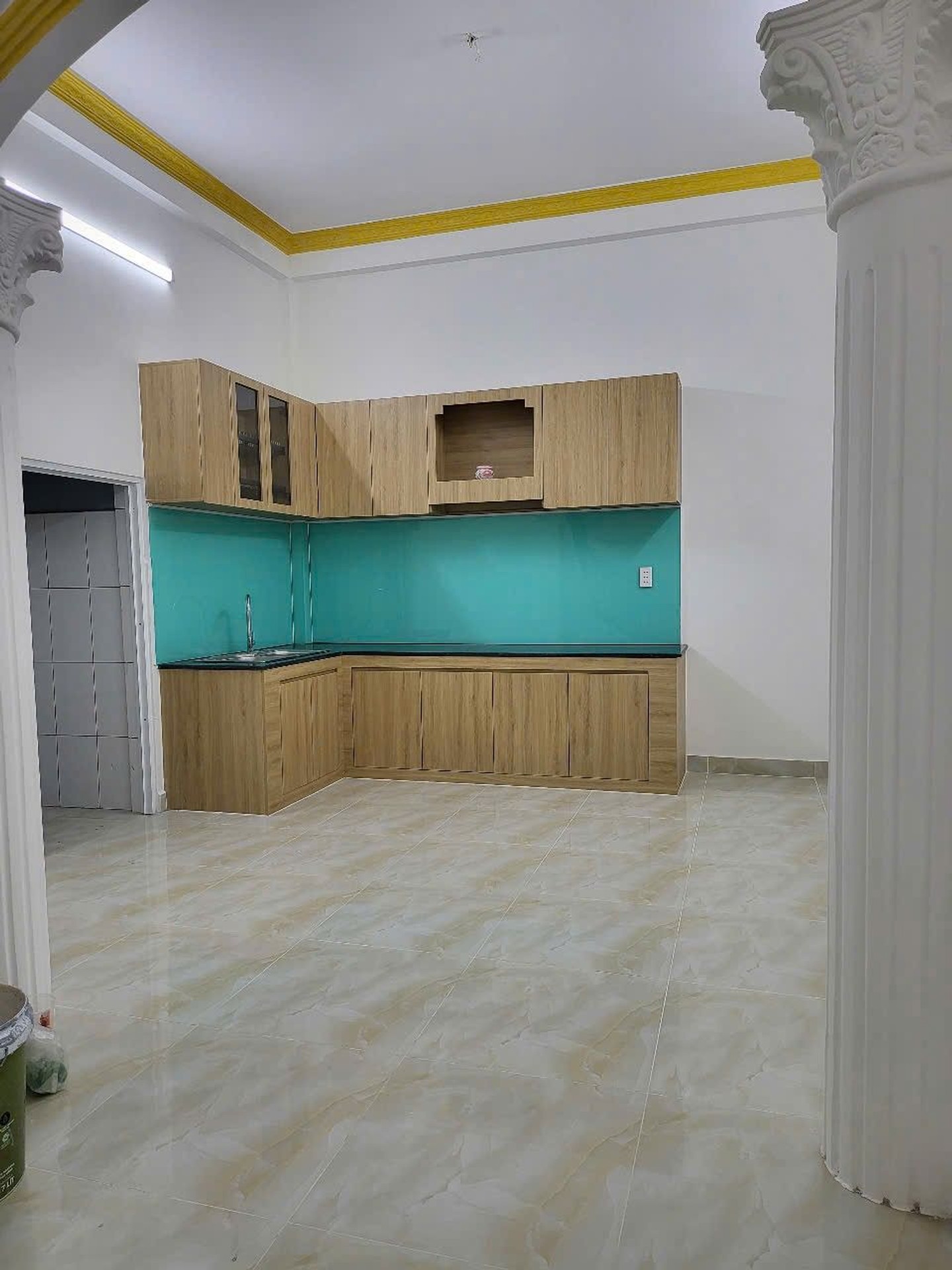 Bán nhà mặt phố Lê Trực Quận 6 diện tích 96m2, 5 tầng