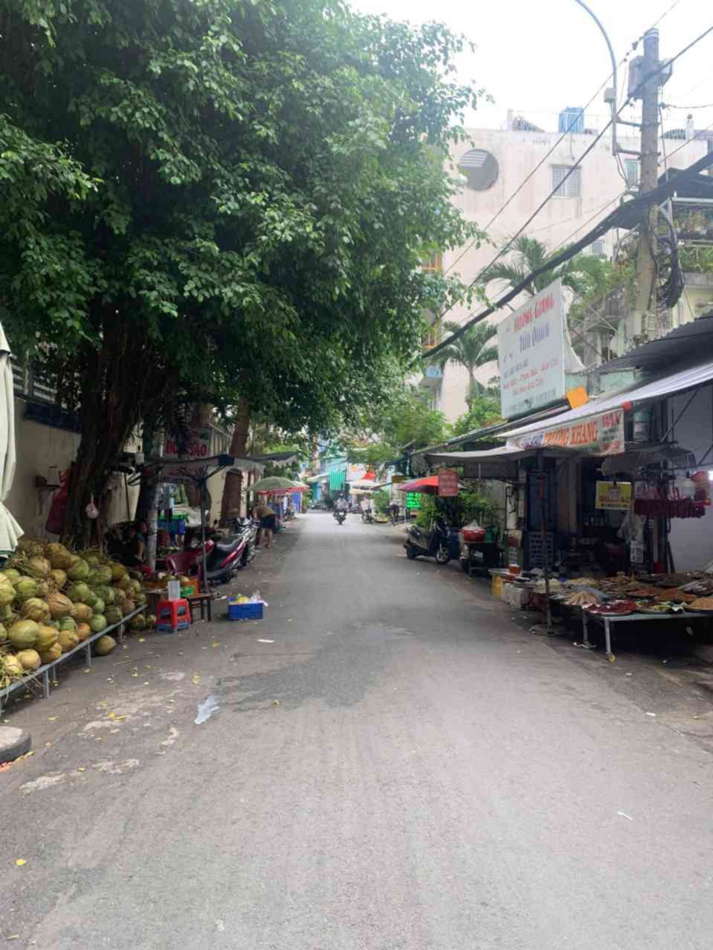 Bán nhà 2 tầng 4 PN mặt tiền đường nhựa Tân Sơn Nhì
