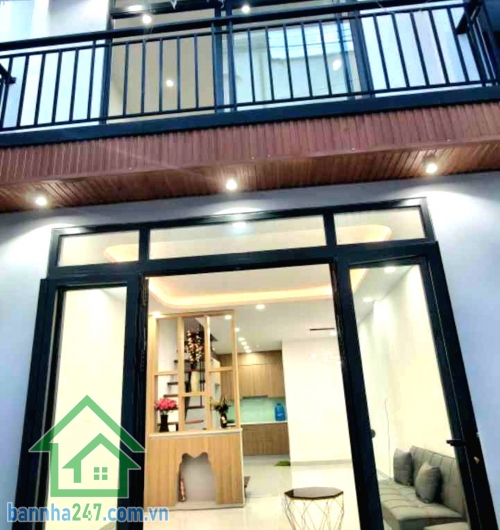 CHỈ 5,2 TỶ – HXH – NHÀ ĐẸP TÂN PHÚ –
DT: 44M² (4 x 11) - 2 TẦNG - NGAY CỔNG TRƯỜNG TRÍ ĐỨC