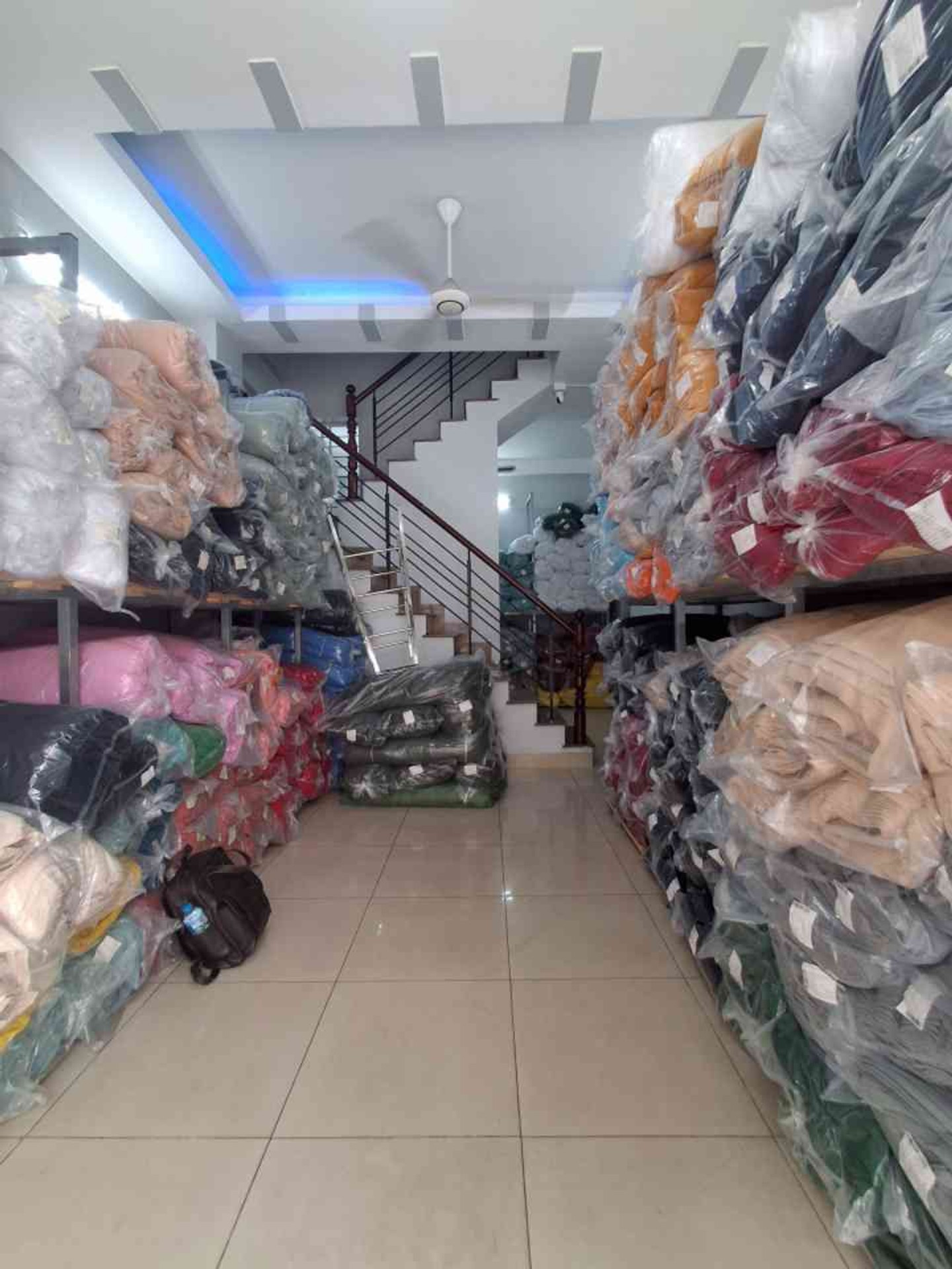 Nhà mặt phố phường Phú Thọ Hòa 90m2, 2 tầng, kinh doanh sầm uất