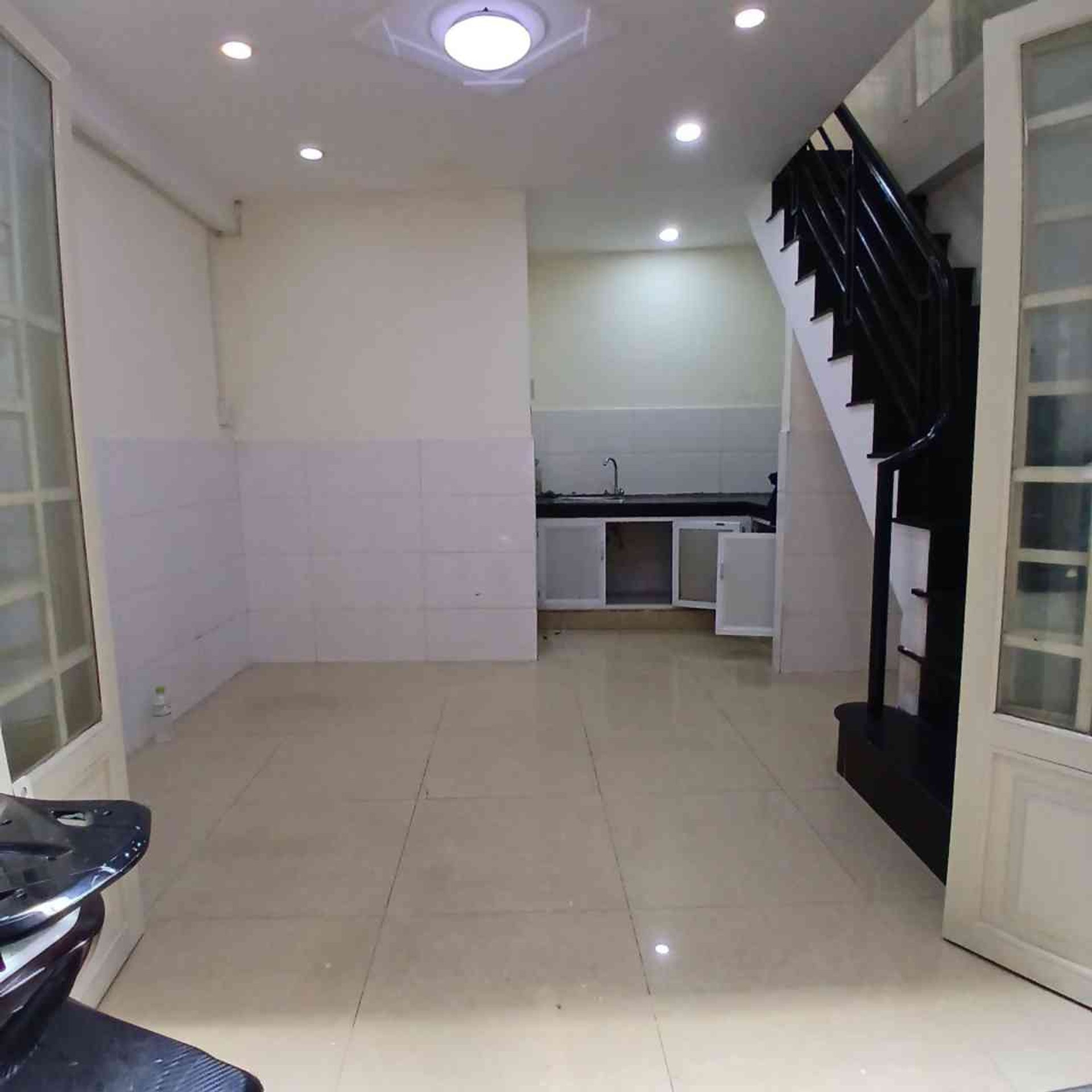 Nhà 2 Tầng Nhỏ Xinh Gần Chợ Phú Lâm Quận 6
