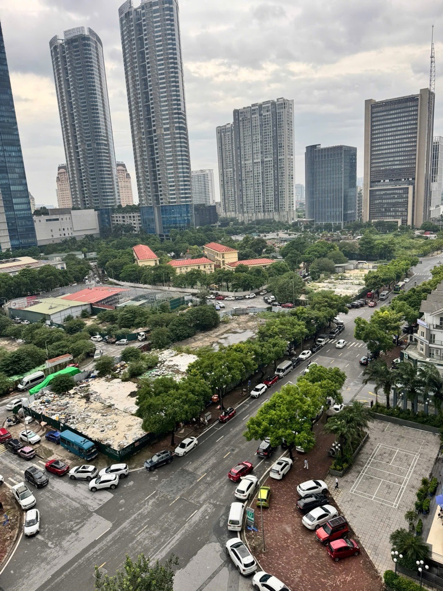 Căn hộ 1 ngủ xinh xắn giữa trung tâm Nam Trung Yên