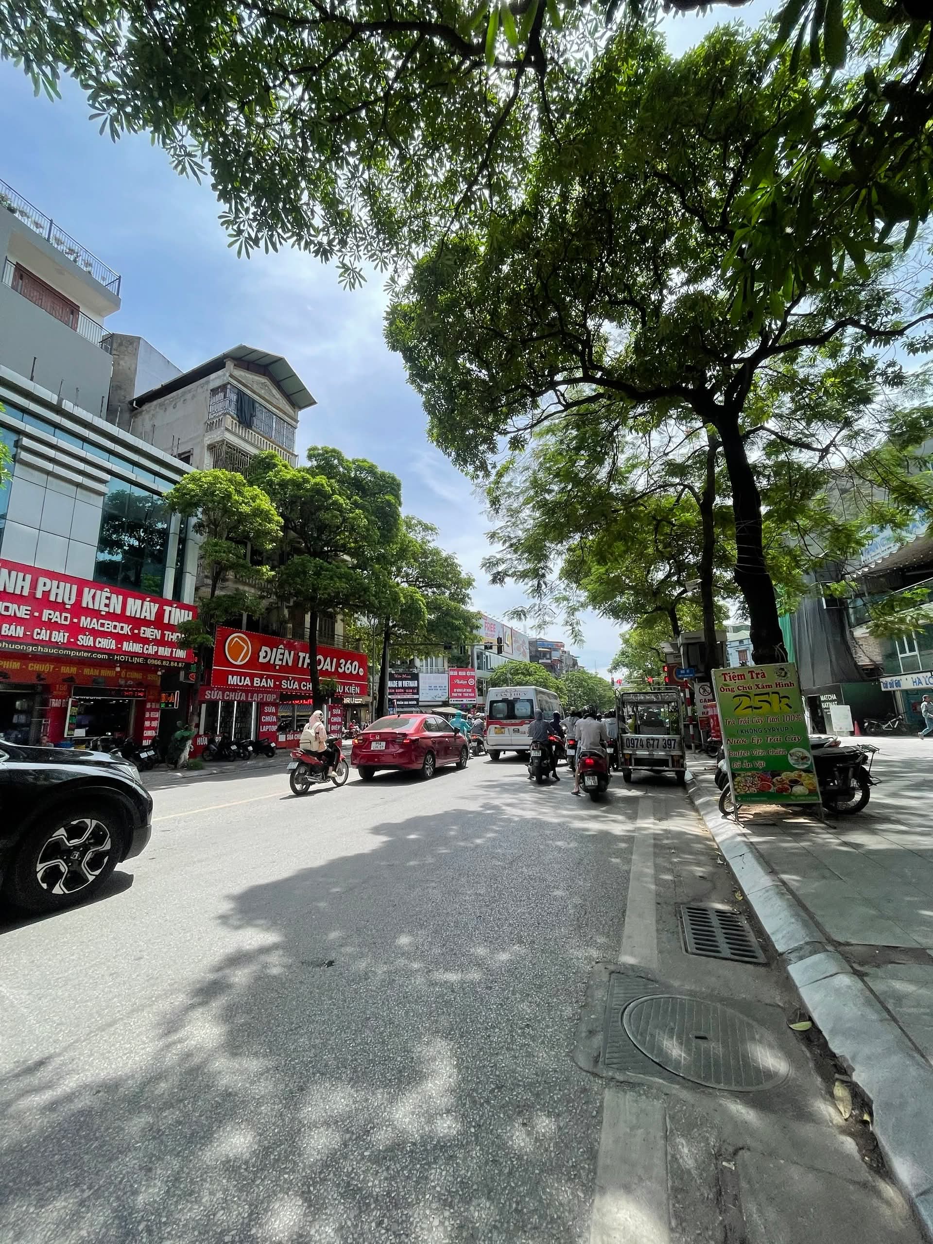 Bán nhà mặt phố Lê Thanh Nghị - Bách Khoa – Hai Bà Trưng, lô góc 3 thoáng, vỉa hè 5m, 108m2, 64 tỷ