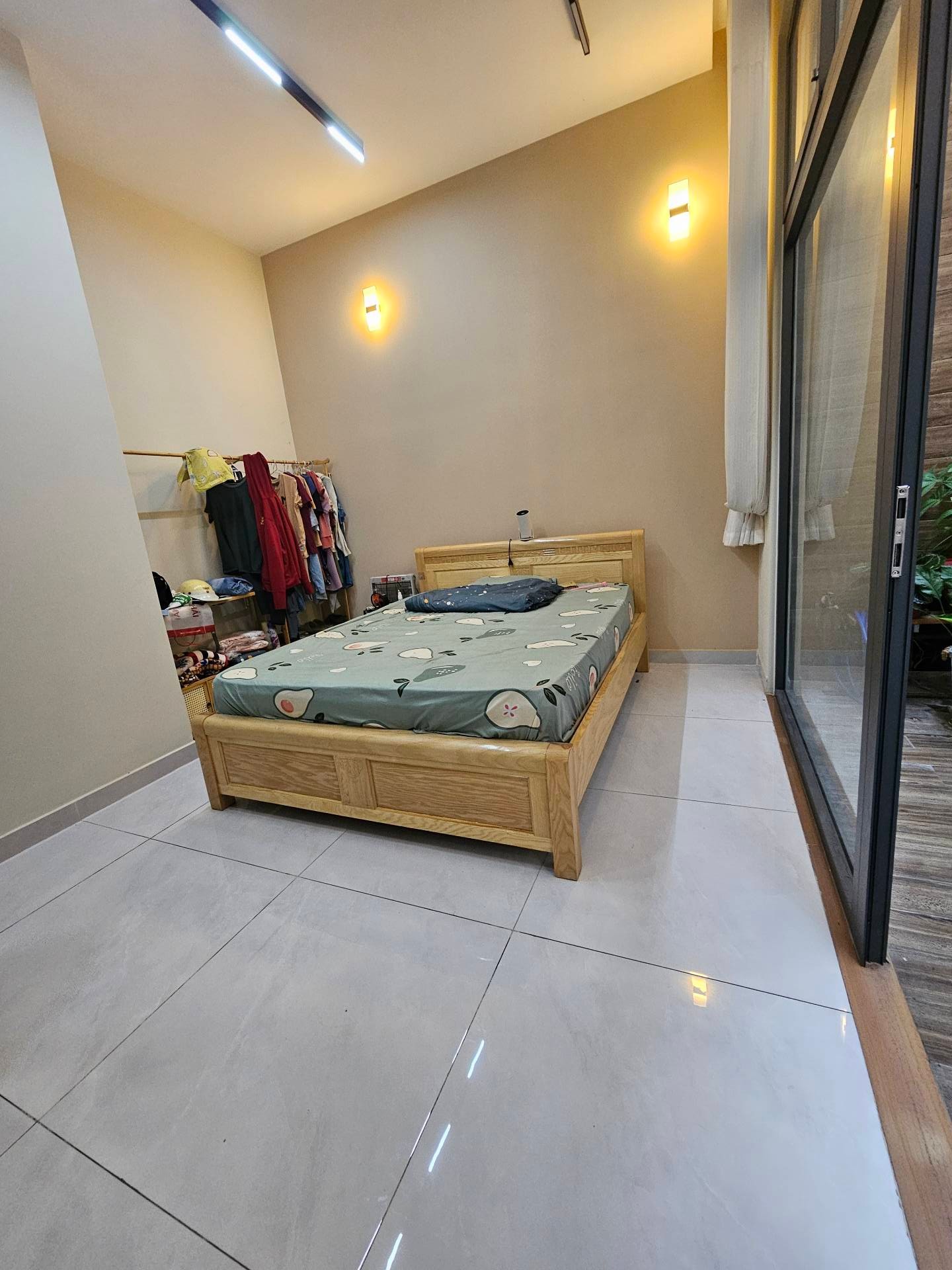 Nhà bán 2 tầng 4 phòng ngủ tại Bình Tân, diện tích 110m2