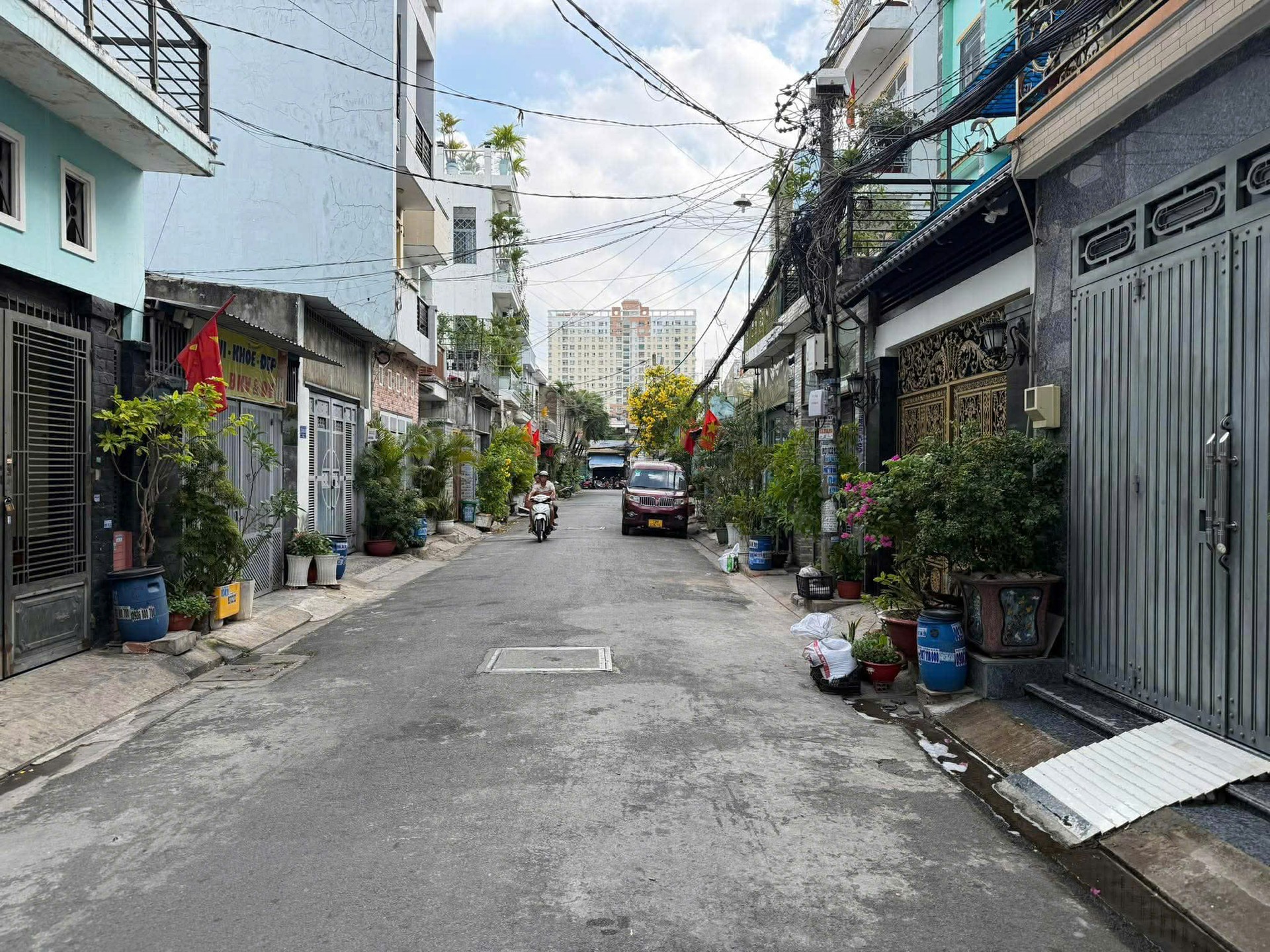Bán nhà riêng 1 tầng tại Hà Đặc, diện tích 173m2, mặt tiền 8m, vị trí gần chợ và trường đại học