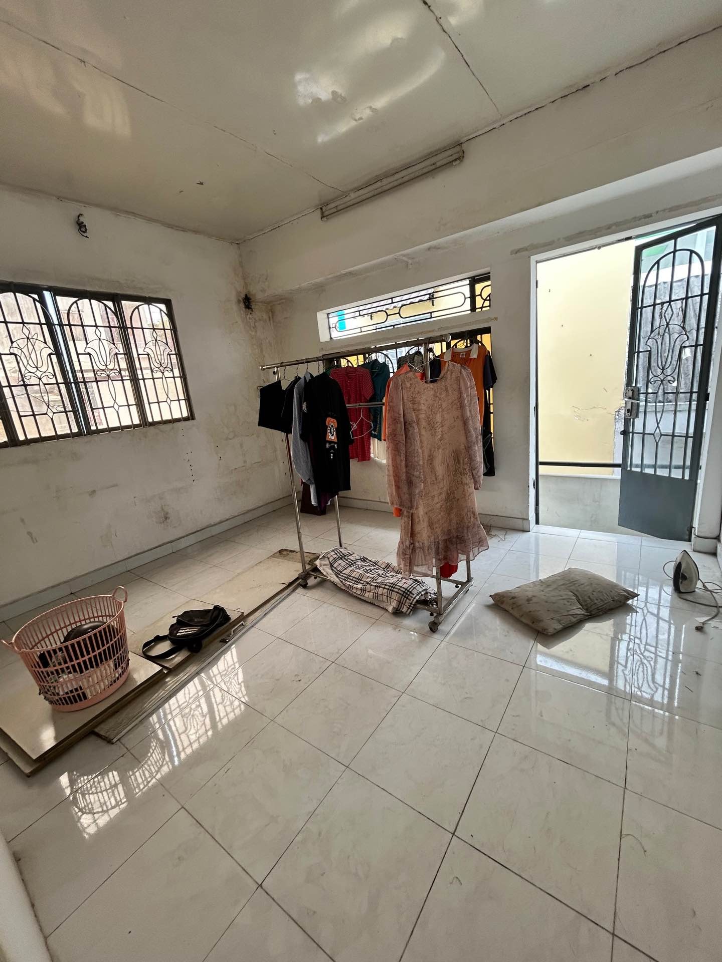 Bán nhà diện tích 18m², 3 tầng, 2 phòng ngủ, Bình Tiên