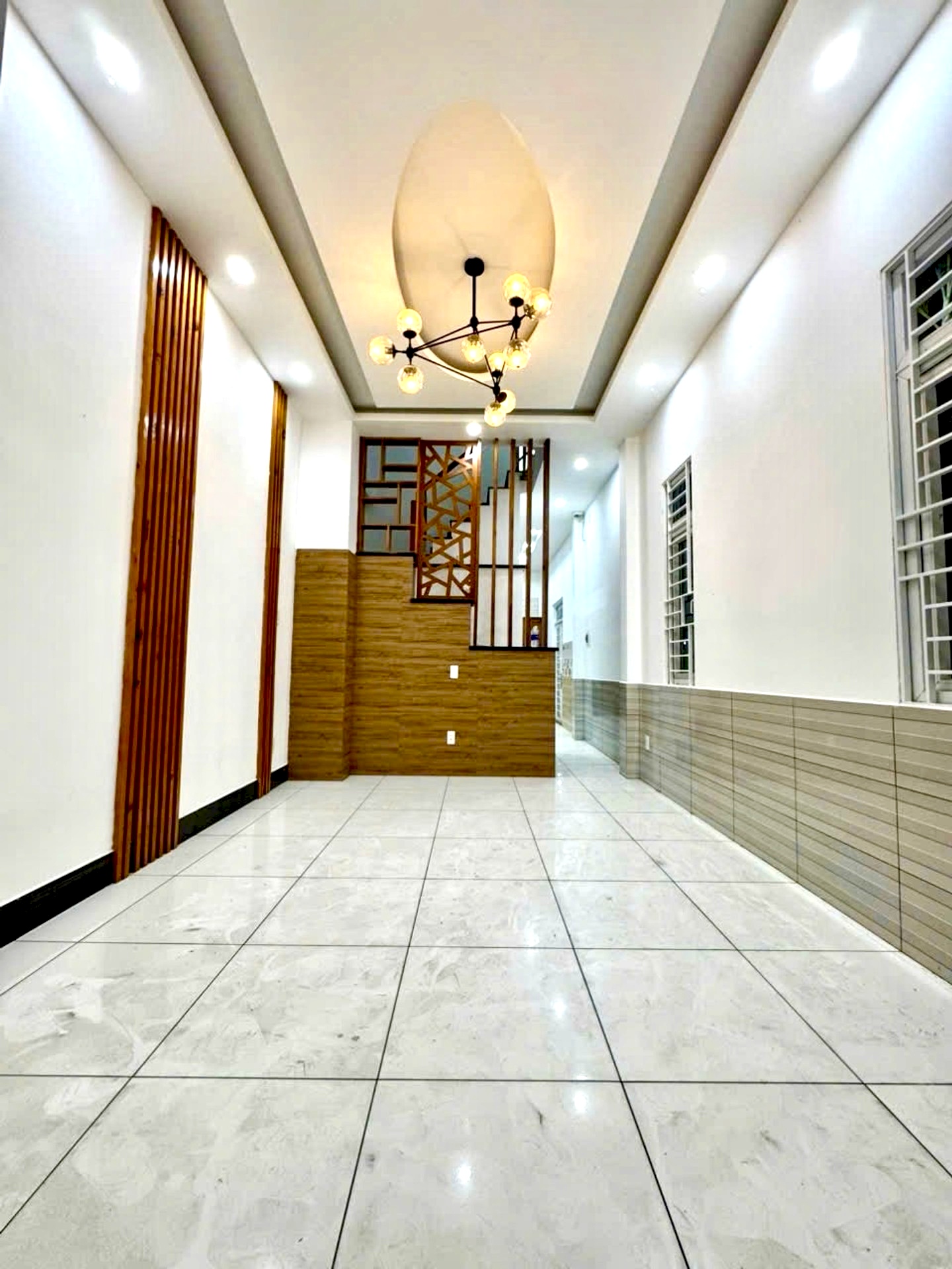 Bán Nhà 3 Tầng Lô Góc Mễ Cốc P15 Quận 8 - 52.5M² –4PN – Đường 14m – Nhỉnh 6 Tỷ