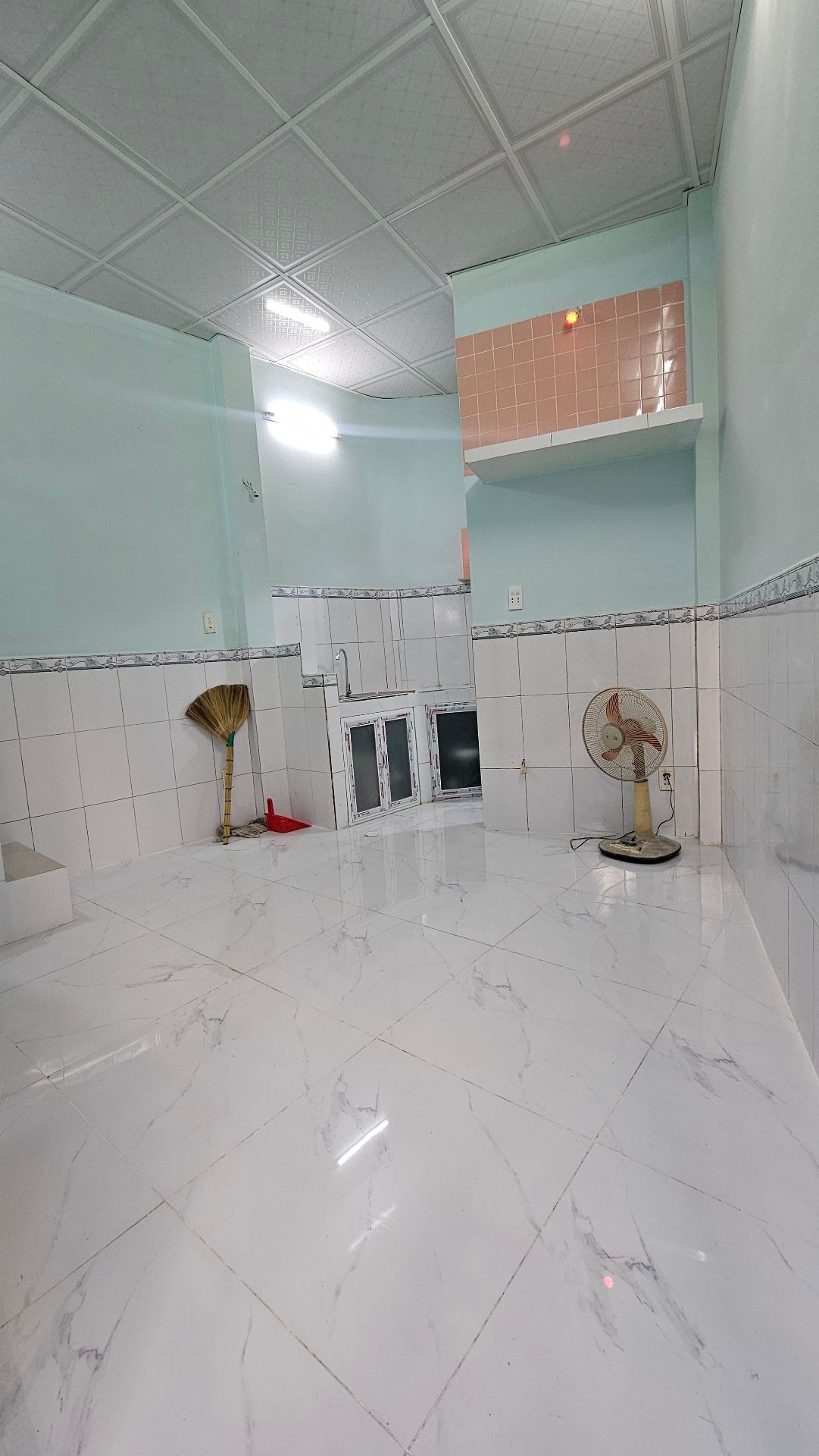 Nhà 2 tầng 15m2, 1PN 2WC, quận 6, giá chỉ 1.8 tỷ