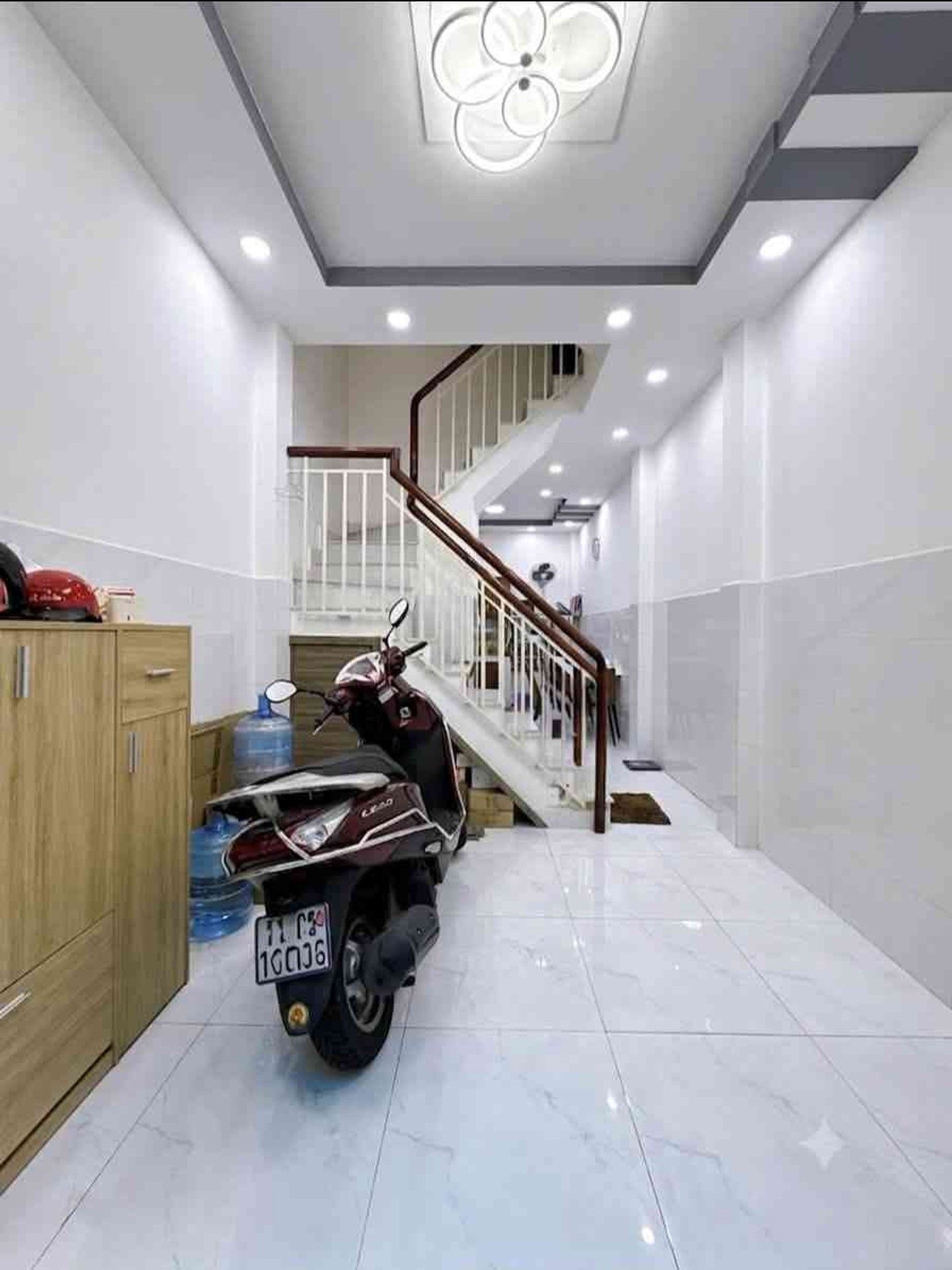 Nhà mới 4 tầng, 4 PN Quận 5, gần Nguyễn Chí Thanh, 3,1 x 10m, nhỉnh 6 tỷ.