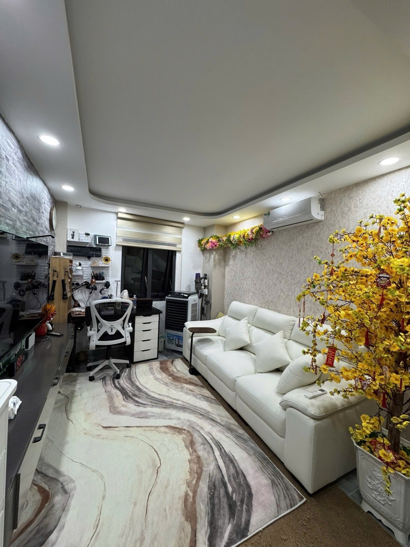 Nhà mới 4 tầng diện tích 37m2 tại phường An Hội Tây, Gò Vấp, tặng full nội thất