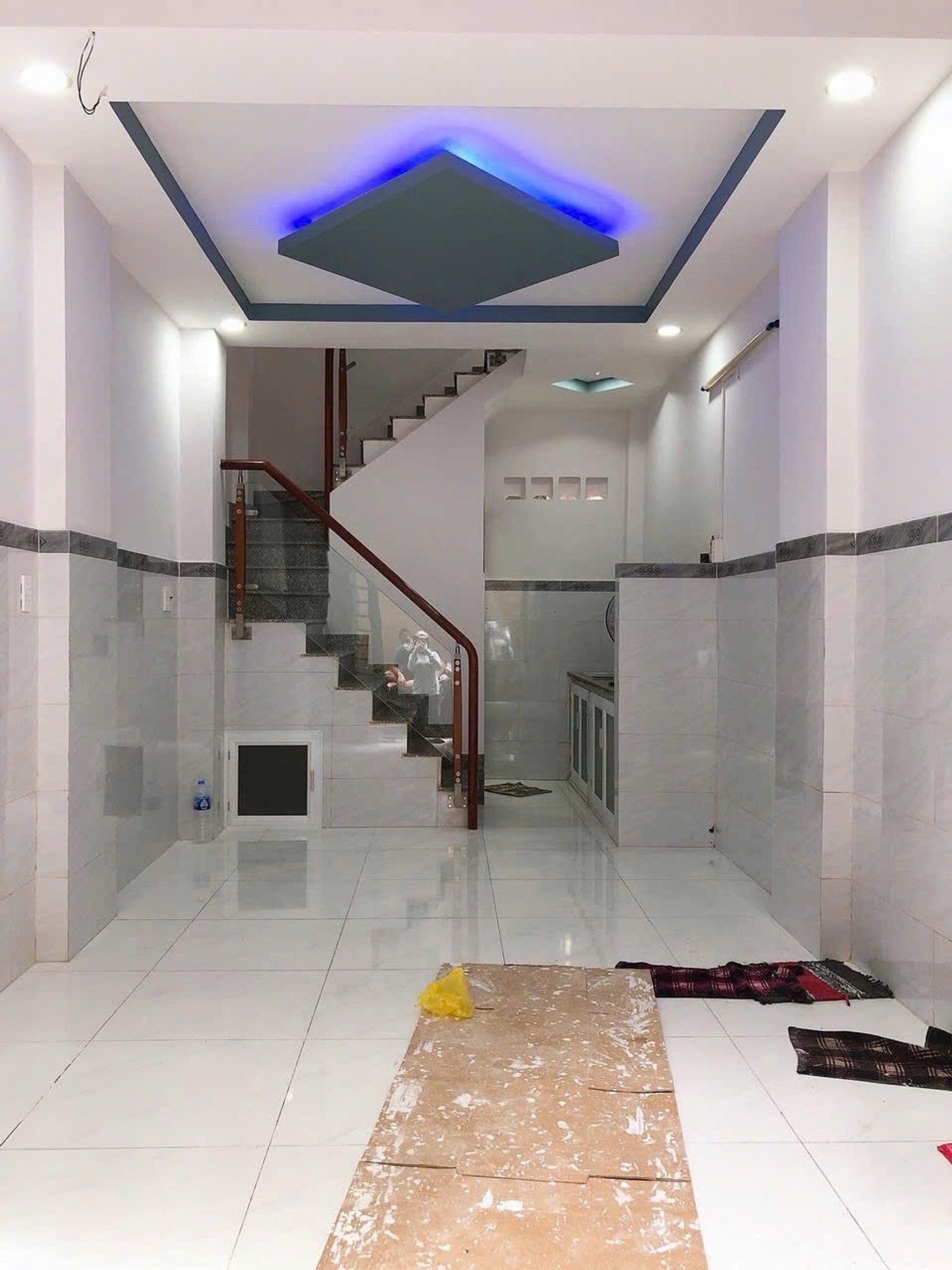 Nhà 3 Tầng Tiện Nghi Gần Chợ Phú Lâm, Giá Hời 3.25 Tỷ
