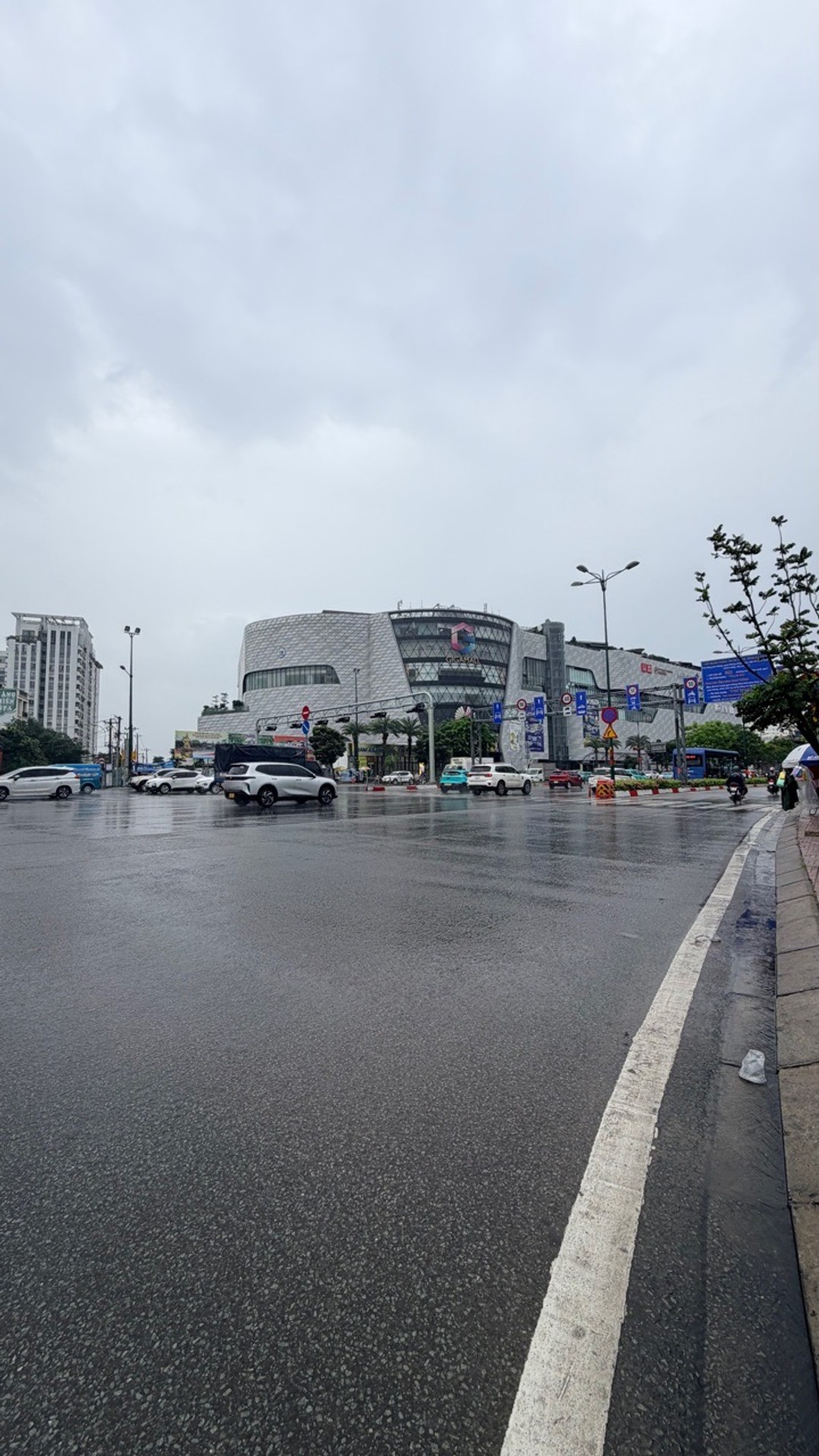 Cơ hội sở hữu nhà 3 tầng BTCT ngay gần Gigamall với giá tốt hiếm có
