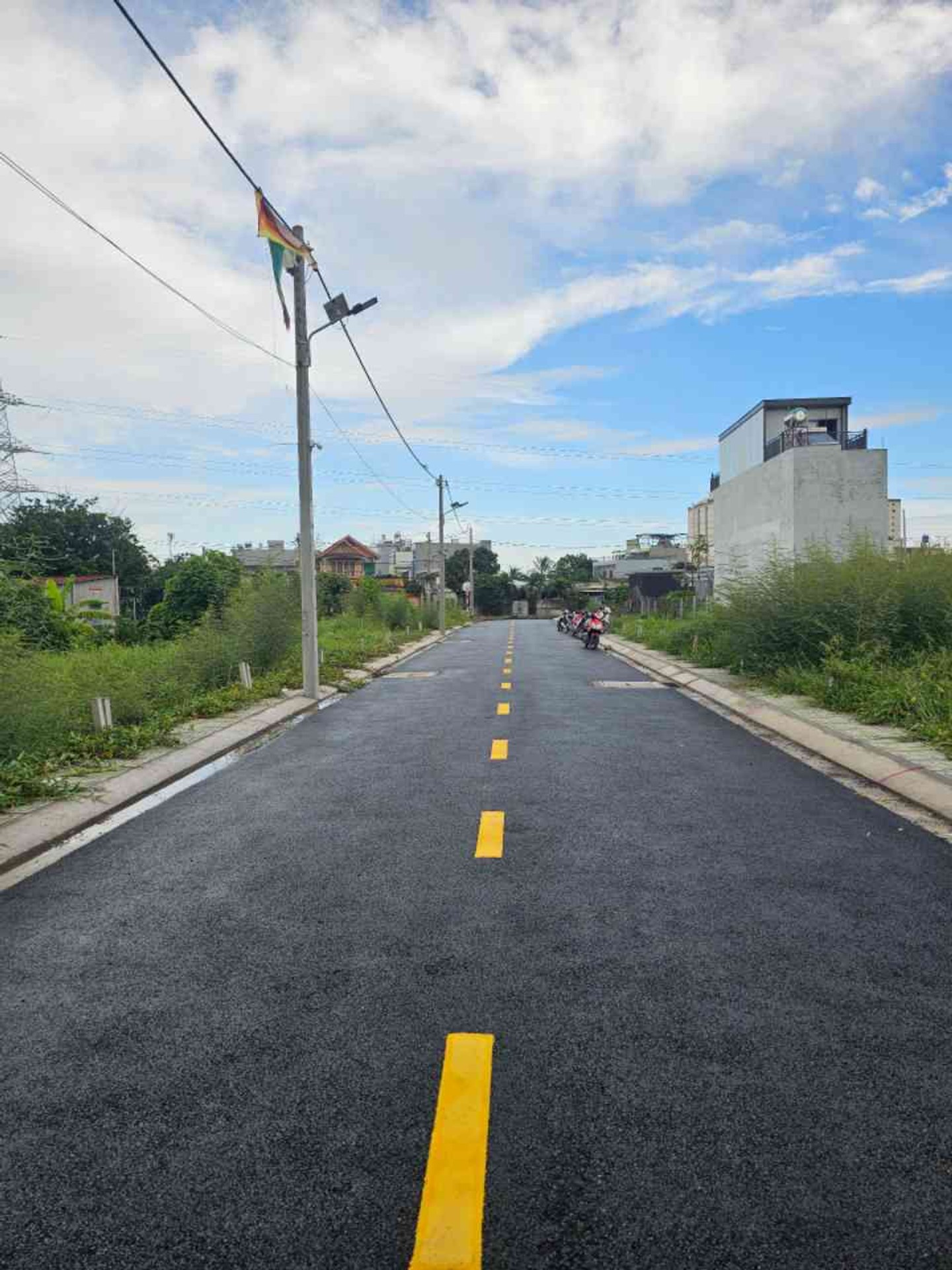 Bán đất 50m² giá 3.8 tỷ hẻm 6m Thạnh Lộc 14,có 6 lô An Phú đông