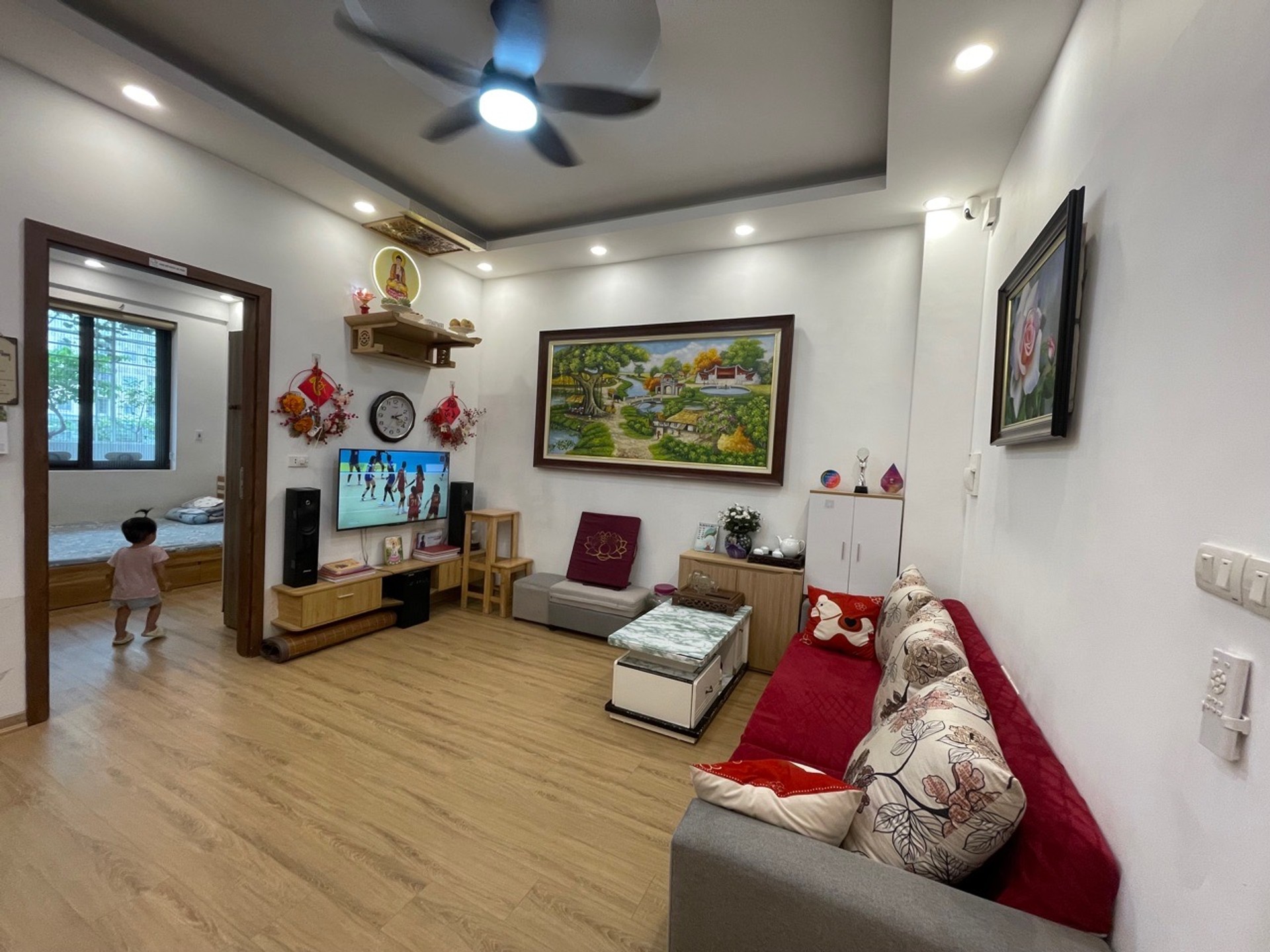 Căn hộ 2 ngủ thoáng mát tại Nguyễn Chánh, giá hợp lý