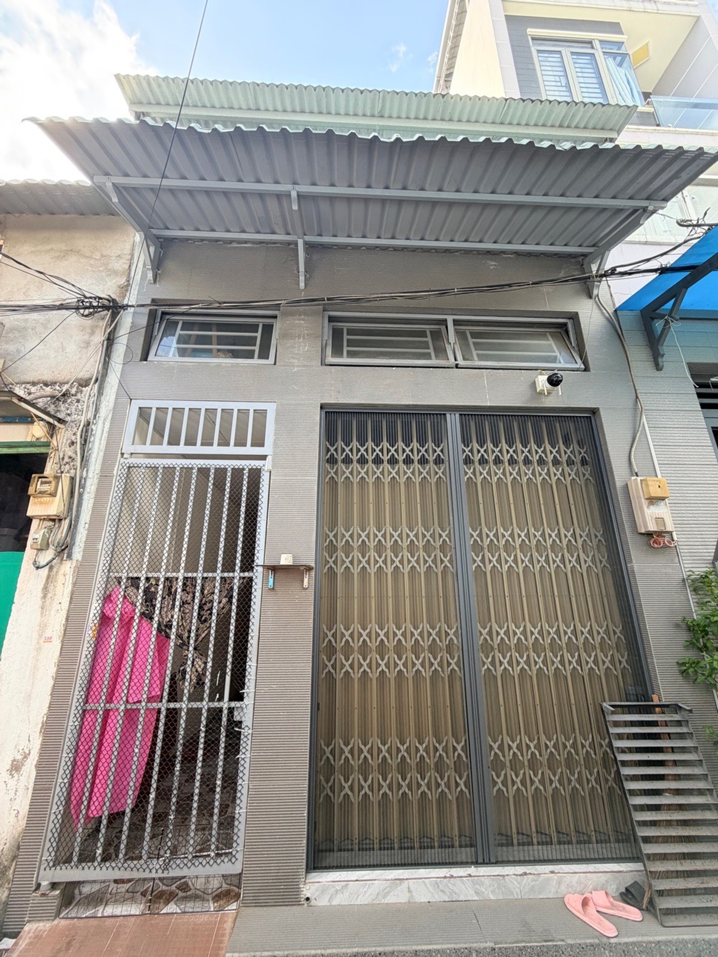 Bán nhà cấp 4 gồm 5 phòng ngủ, diện tích 81m2 tại quận Trần Xuân Soạn