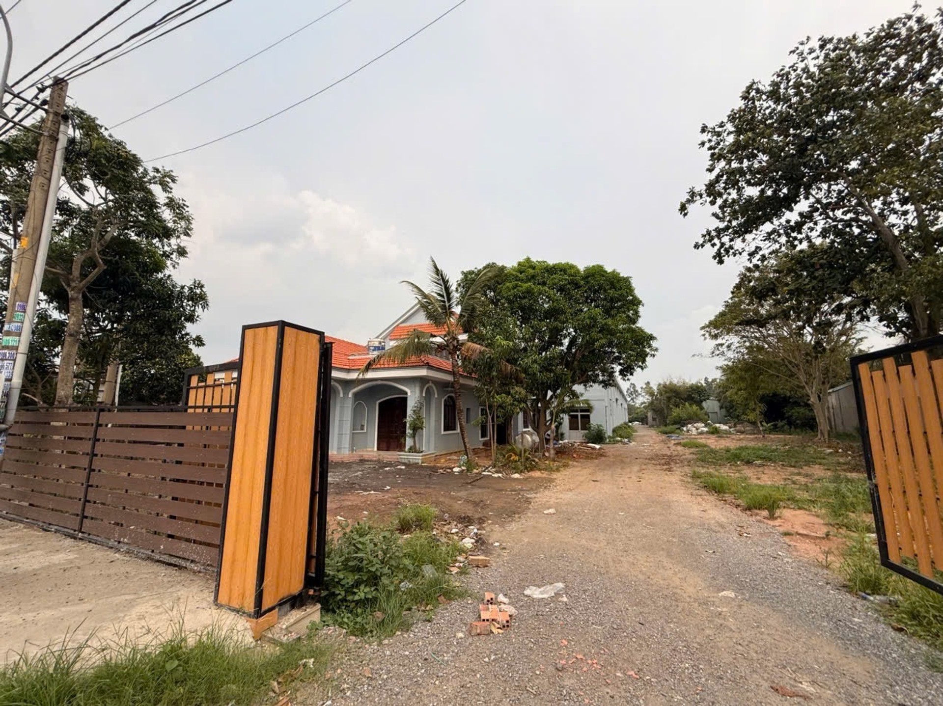 Bán nhà mặt phố diện tích lớn 5000m², Mặt tiền Nguyễn Công Bỉnh đối diện Vinhomes Hóc Môn
