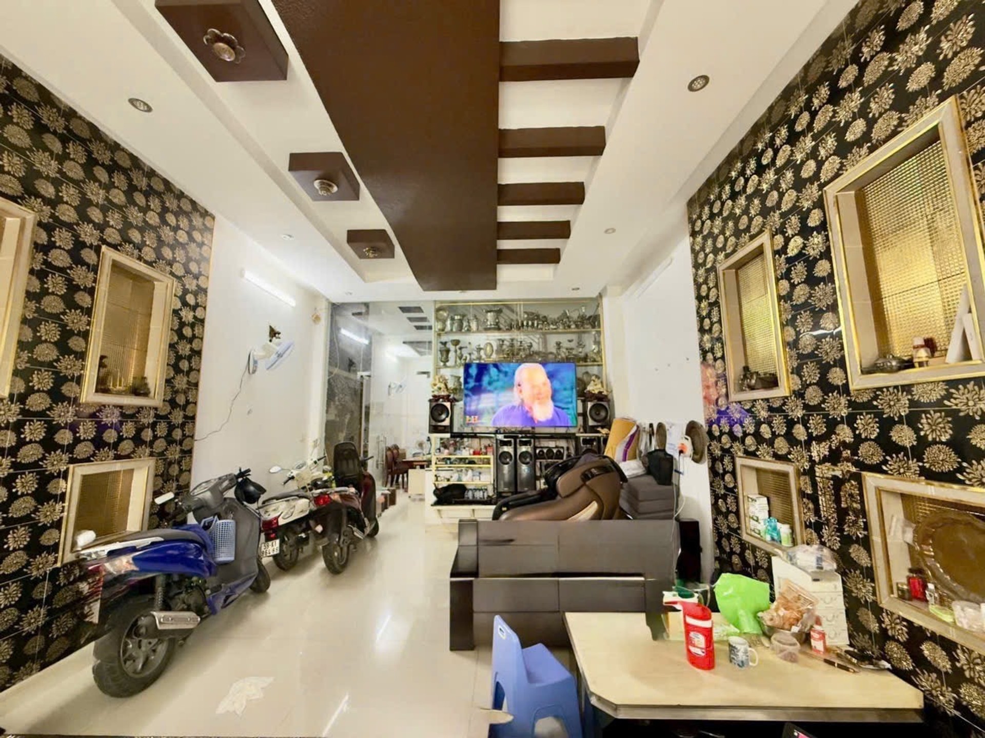 Nhà đẹp Bà Hom, Q.6, giá hời giảm 500 triệu