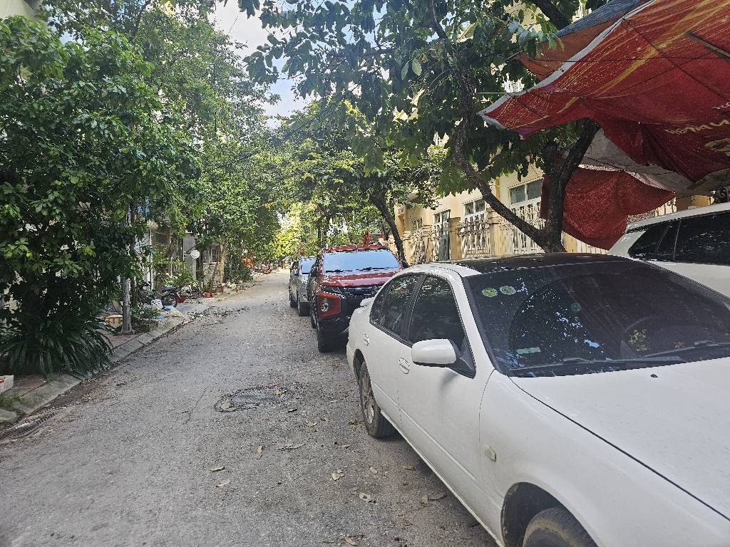 Nhà Ngô Quyền Đẹp, Thang Máy Nhập, Ô Tô Đỗ Cửa, Giá Tốt