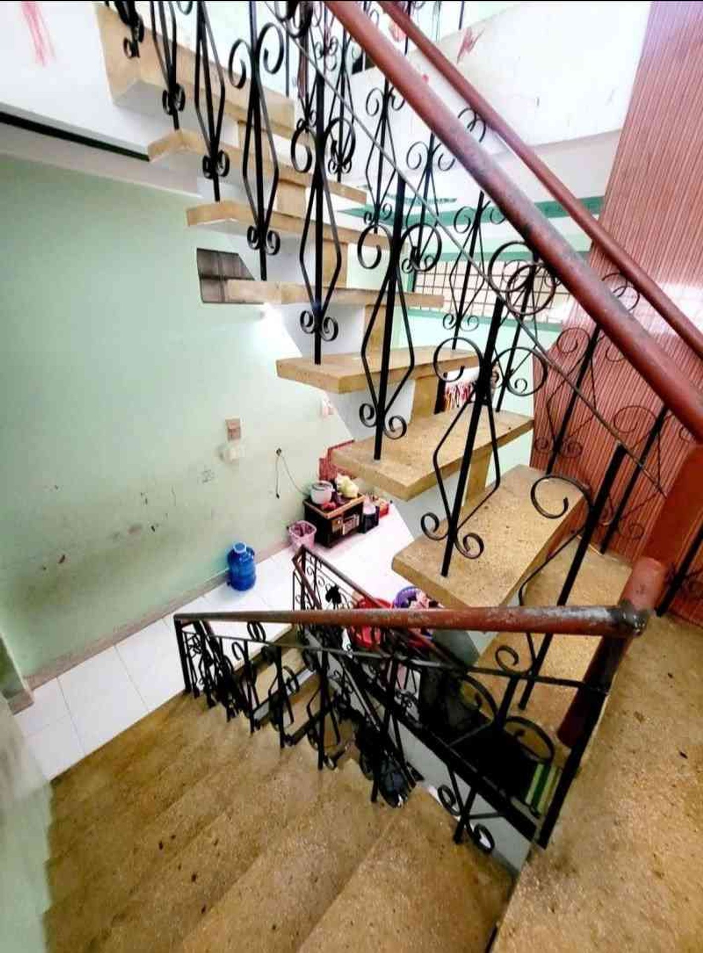 Bán nhà mặt phố 92m2 3 tầng kinh doanh Tân Phú giá 10.6 tỷ