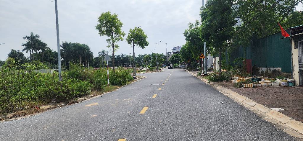 Bán đất mặt tiền 5m gần quốc lộ, hạ tầng hoàn thiện tại xã Phúc Thịnh