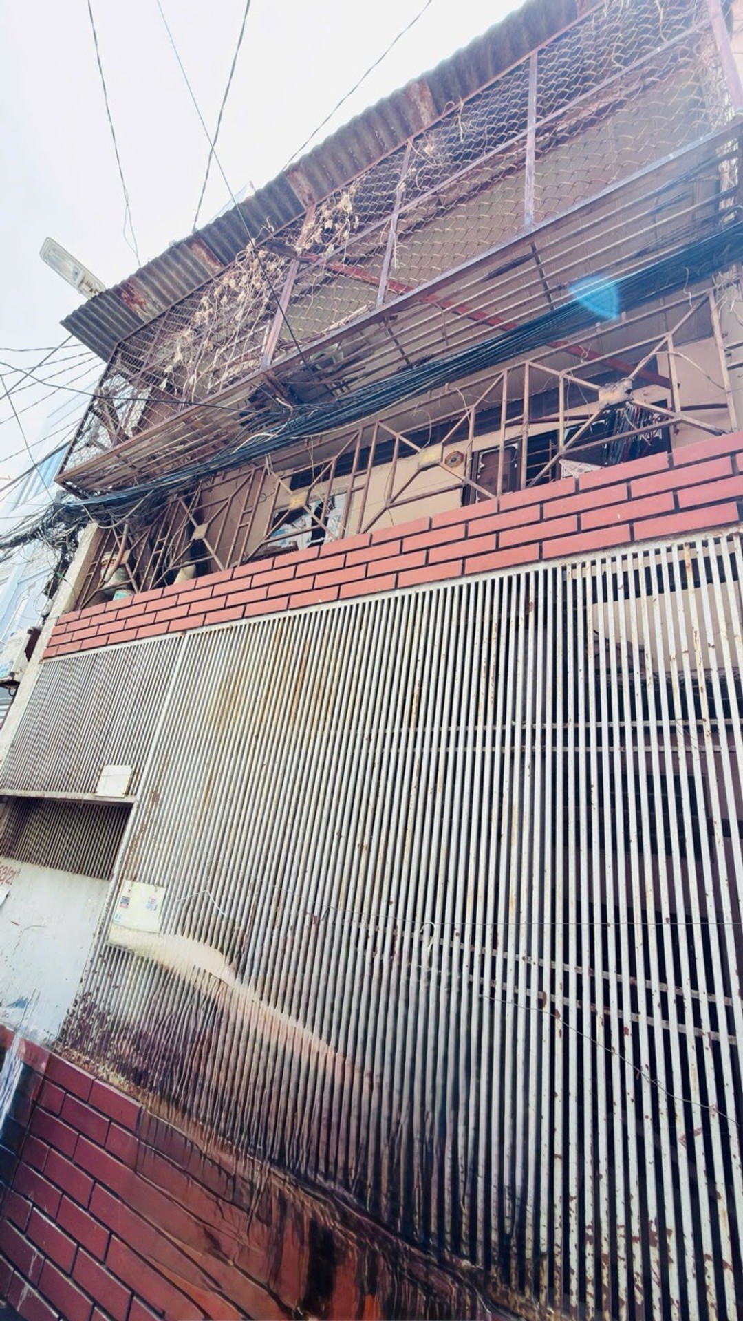 Bán nhà riêng 2 tầng khu vực Hòa Hưng Quận 10, vị trí gần Vòng xoay 3/2
