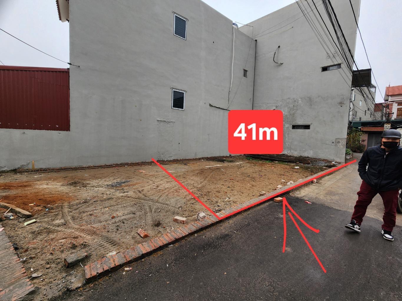 Bán đất 41m² xã Tân Quang giá 2.6 tỷ