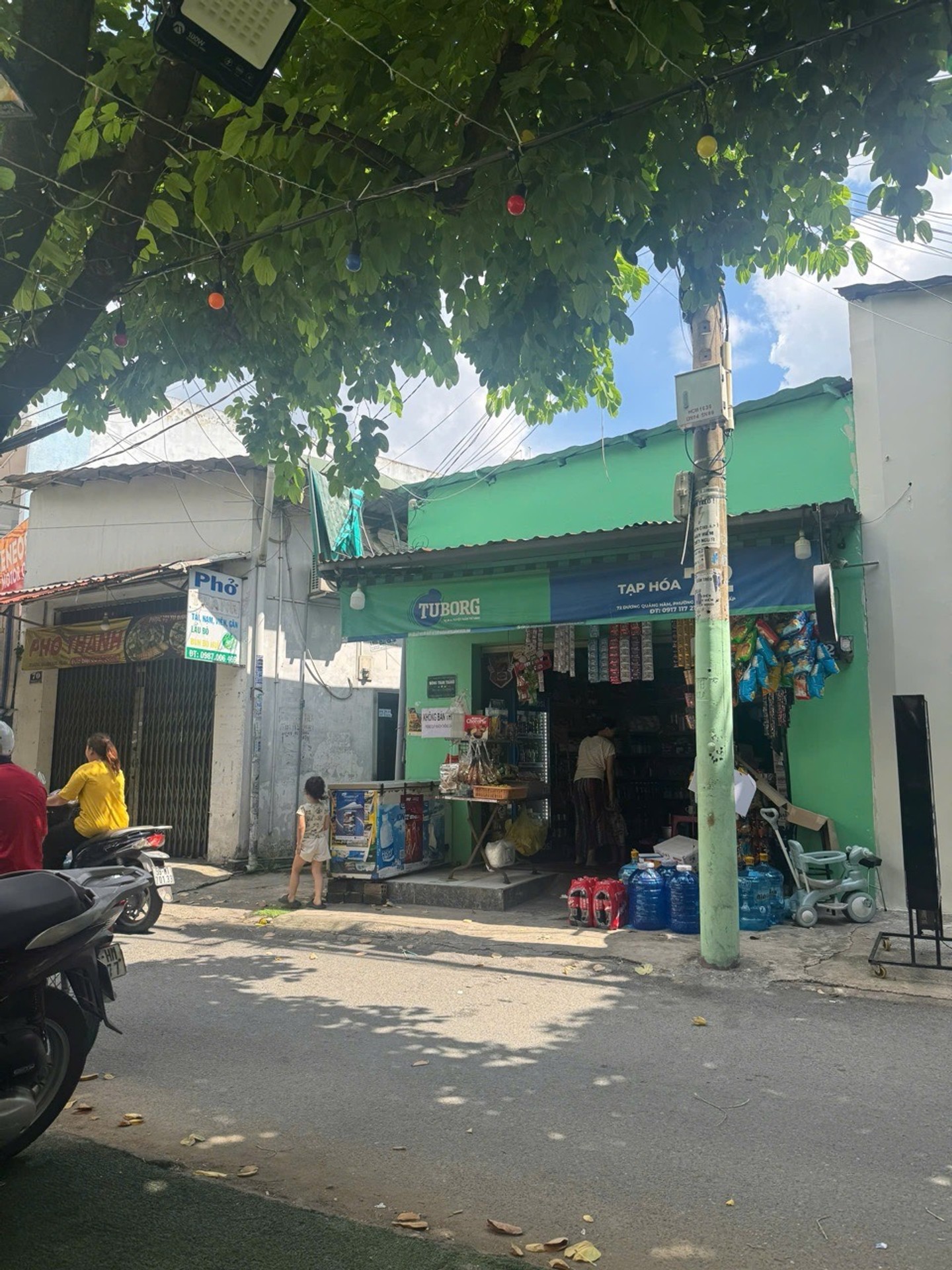 Chính chủ bán nhà mặt phố kinh doanh đường Dương Quảng Hàm (5,5x32m) , Xây building toà nhà KD
