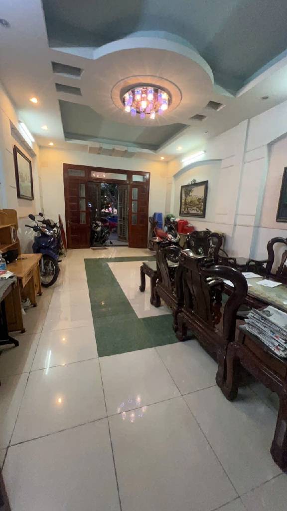 Cơ hội sở hữu nhà mặt phố 4 tầng đắc địa khu Tên Lửa Bình Tân