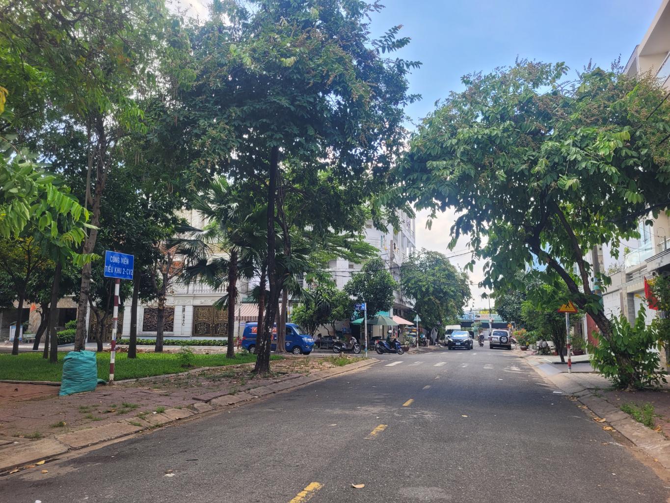 Nhà mặt phố 4 tầng view công viên tại phường An Lạc, Bình Tân