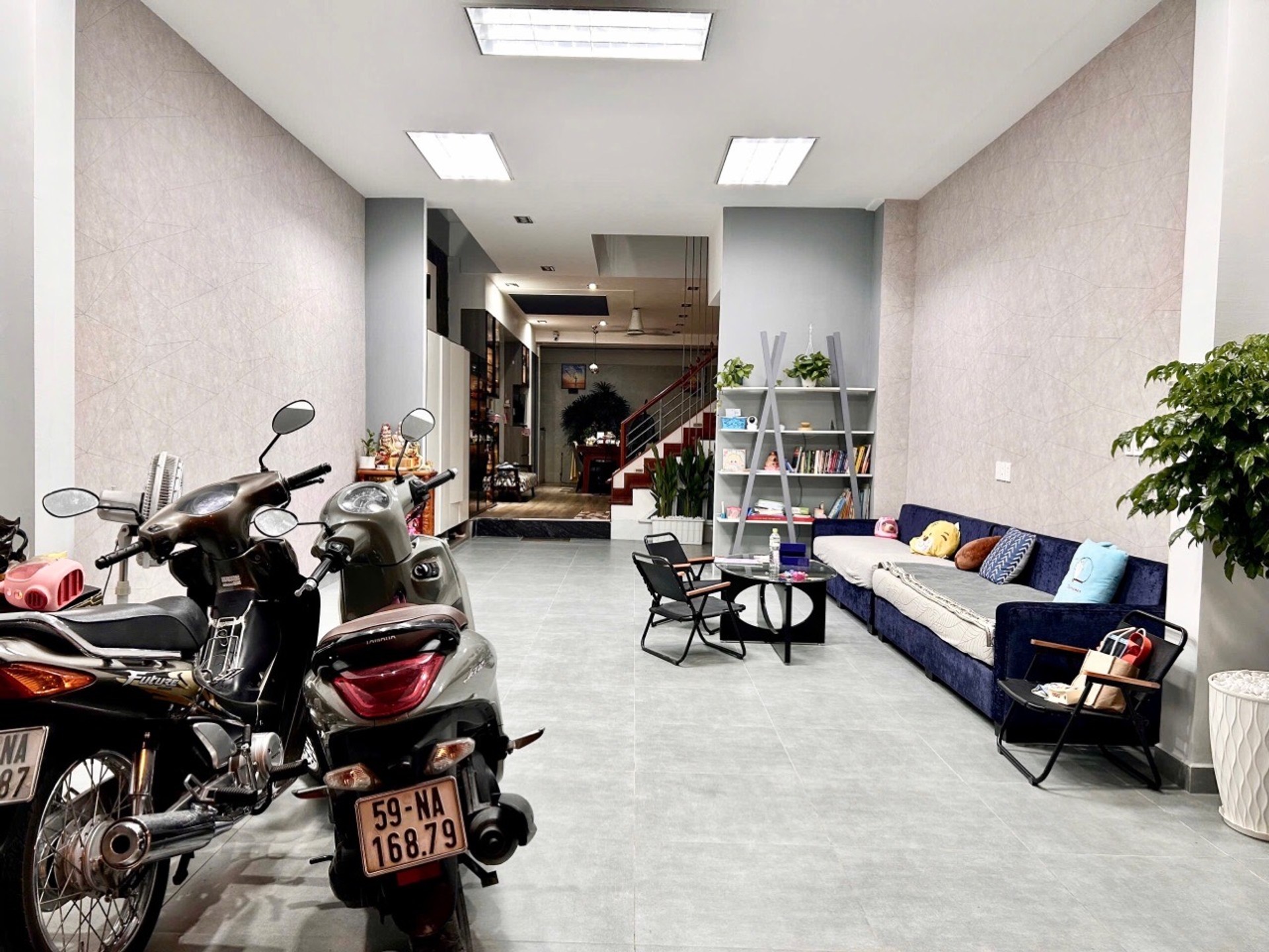 Bán nhà mặt phố 4 tầng diện tích 100m2 tại An Lạc, mặt tiền rộng 5m, pháp lý đầy đủ - ngay cổng Aeo