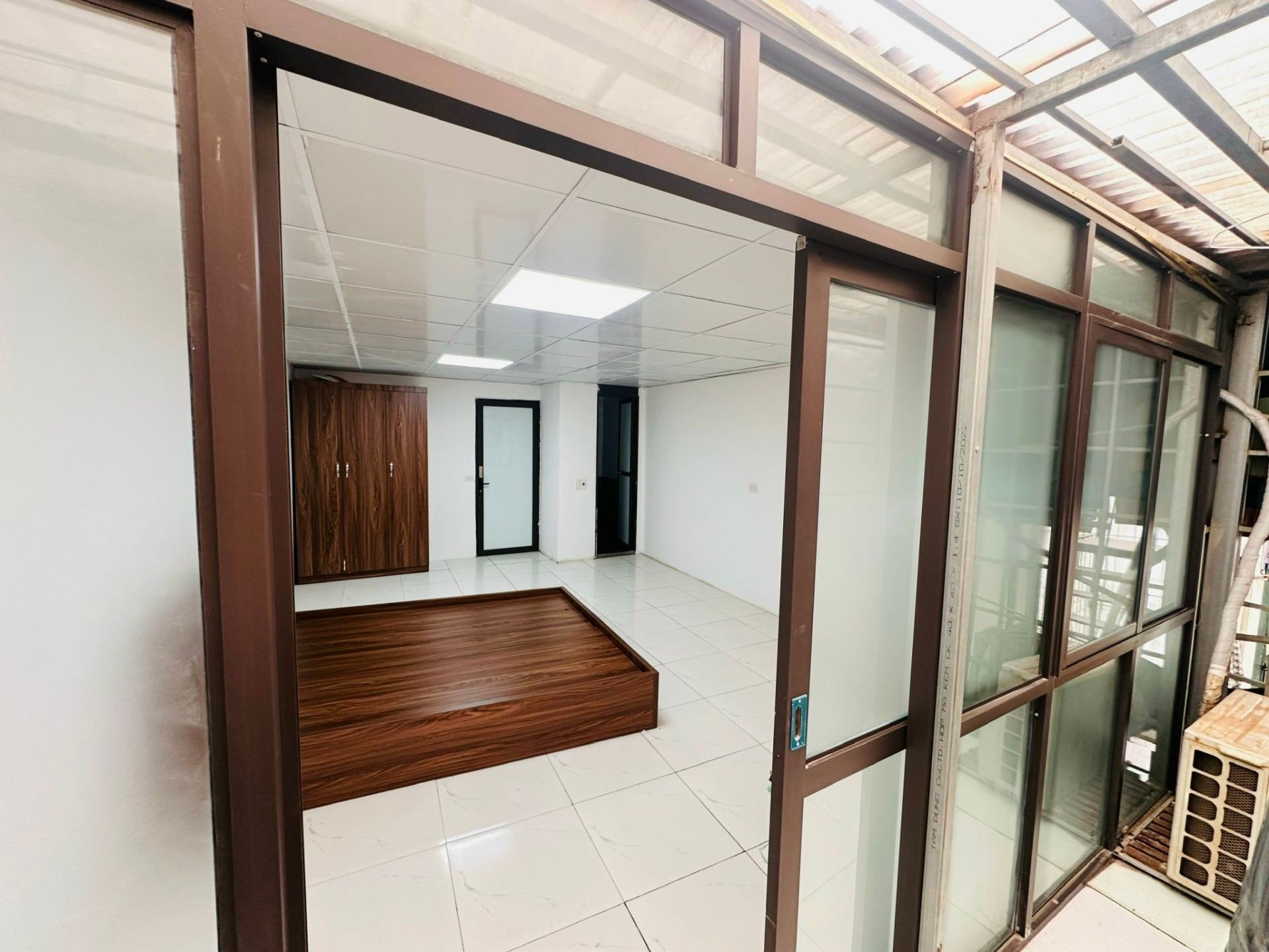Bán nhà riêng tại Thái Hà, diện tích 34m2, 3 tầng, mặt tiền 4.2m, giá 2.9 tỷ