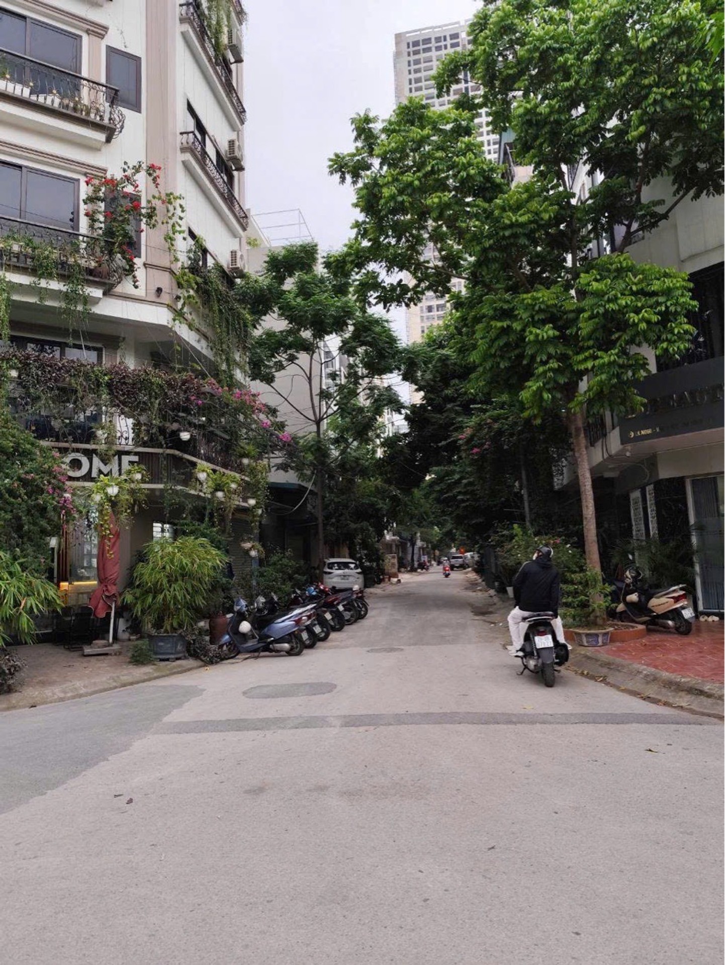 BÁN GẤP NHÀ 7 TẦNG THANG MÁY HIMLAM VẠN PHÚC, 50M2 NHỈNH 20 TỶ