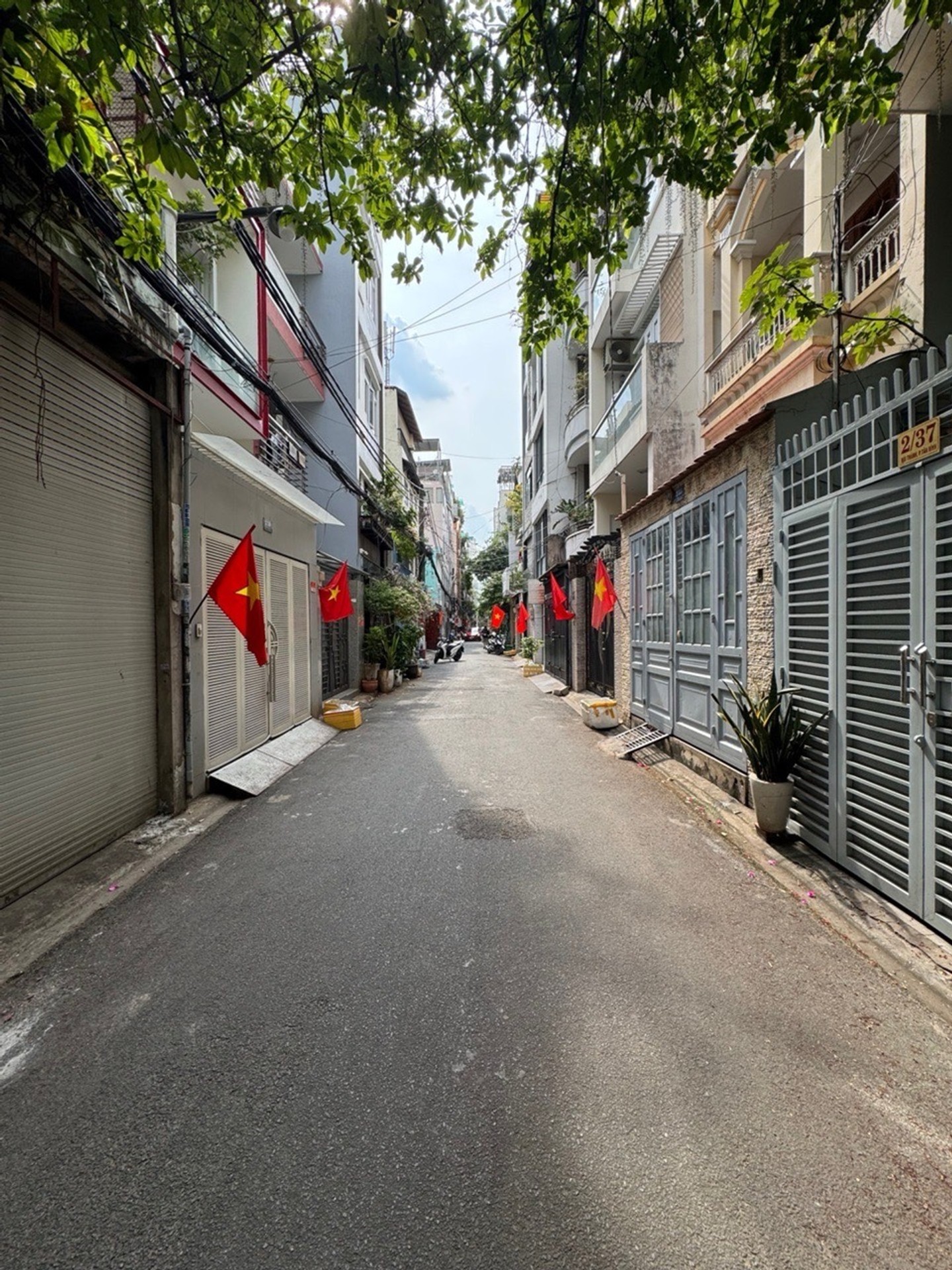 Nhà 4 tầng 55m2 Tân Bình, 3 phòng ngủ, hẻm trước sau rộng