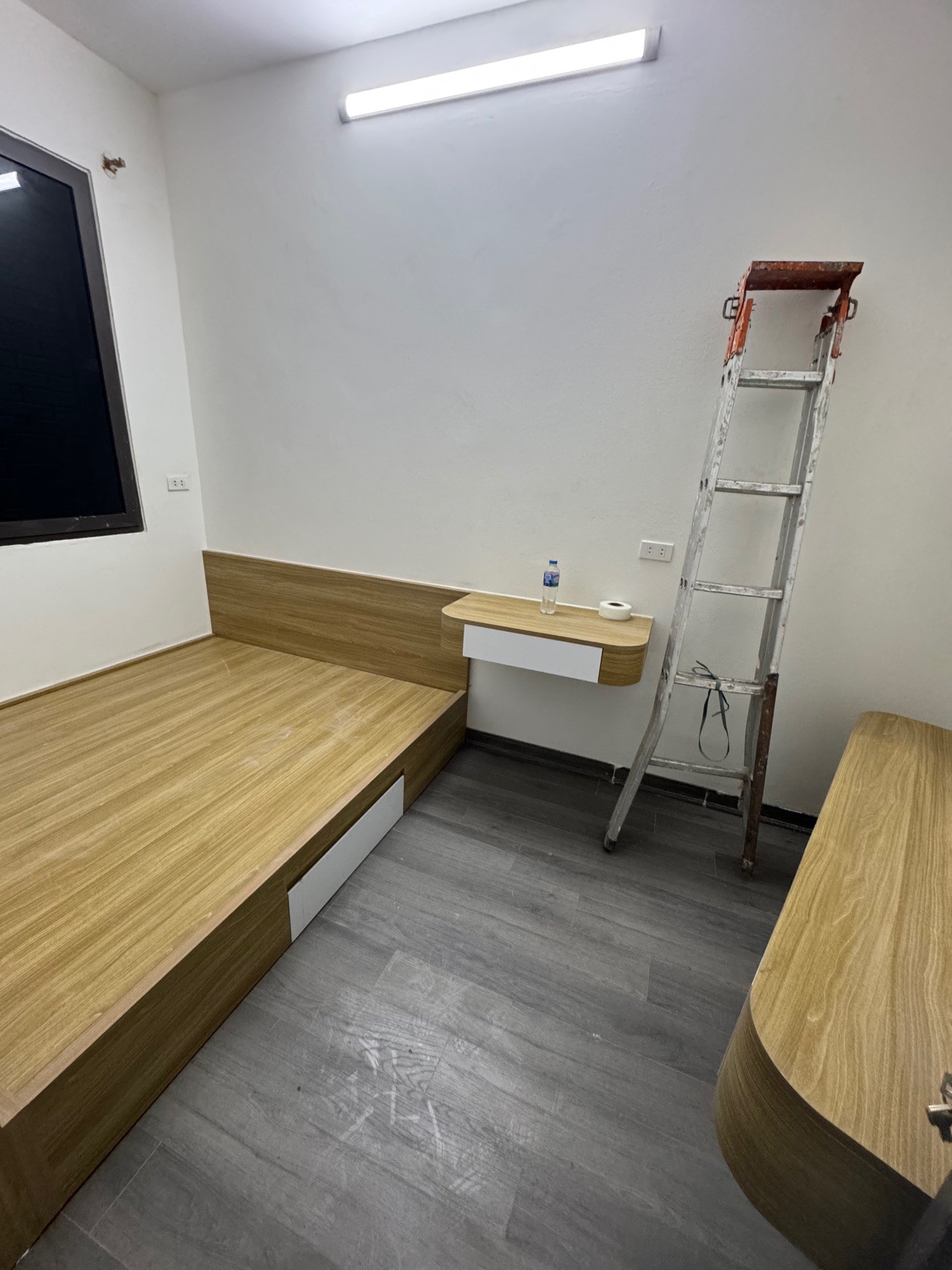 Nhà đẹp Hồng Mai, giảm sốc, sẵn chuyển về ở ngay