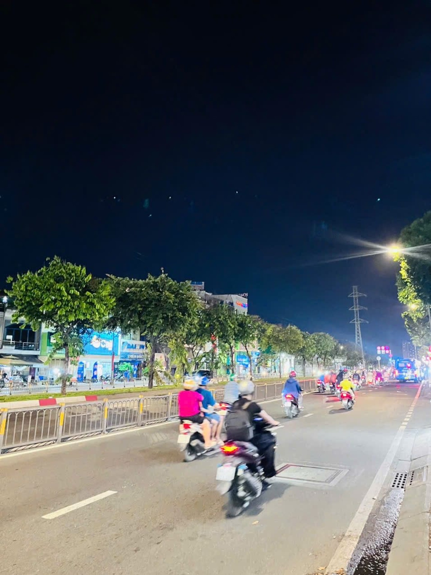 Nhà Mặt Phố Lô Góc Đắc Địa Tại Bình Tân – Giá Gây Sốc
